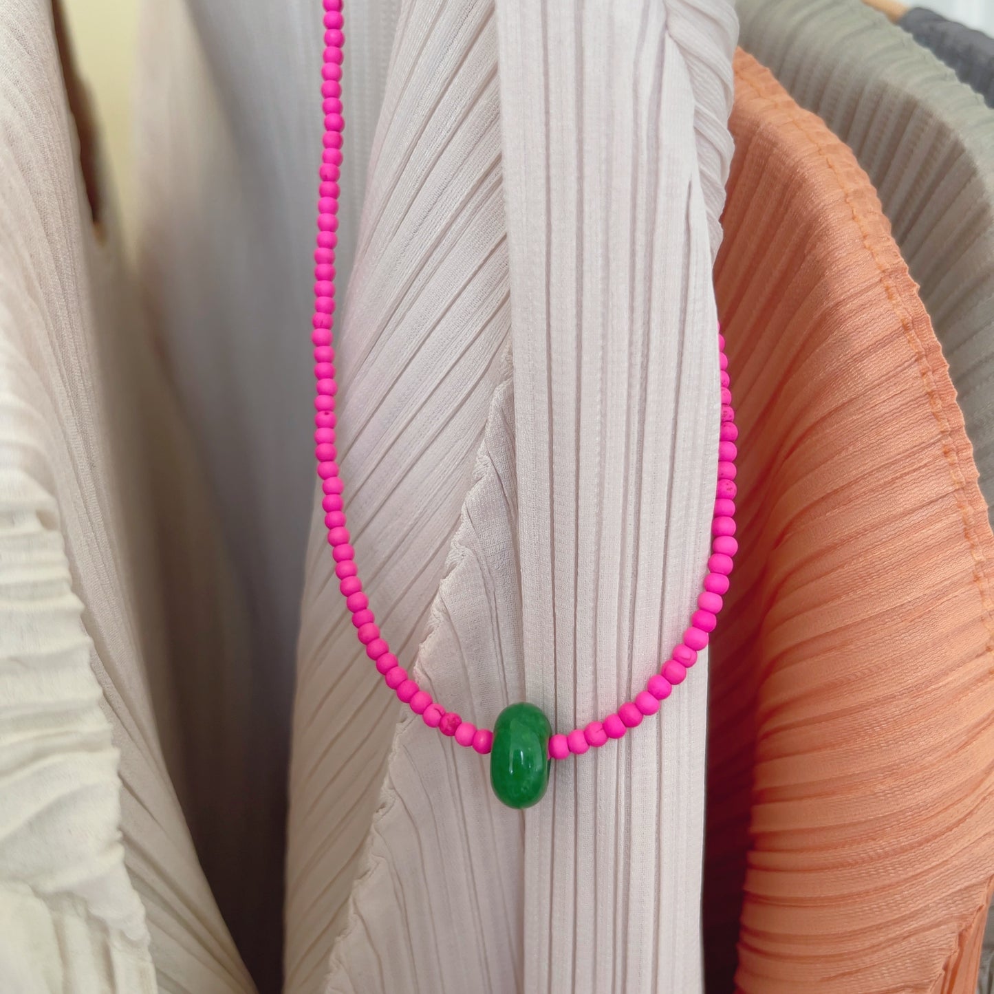 Beads Necklace (pink, green)