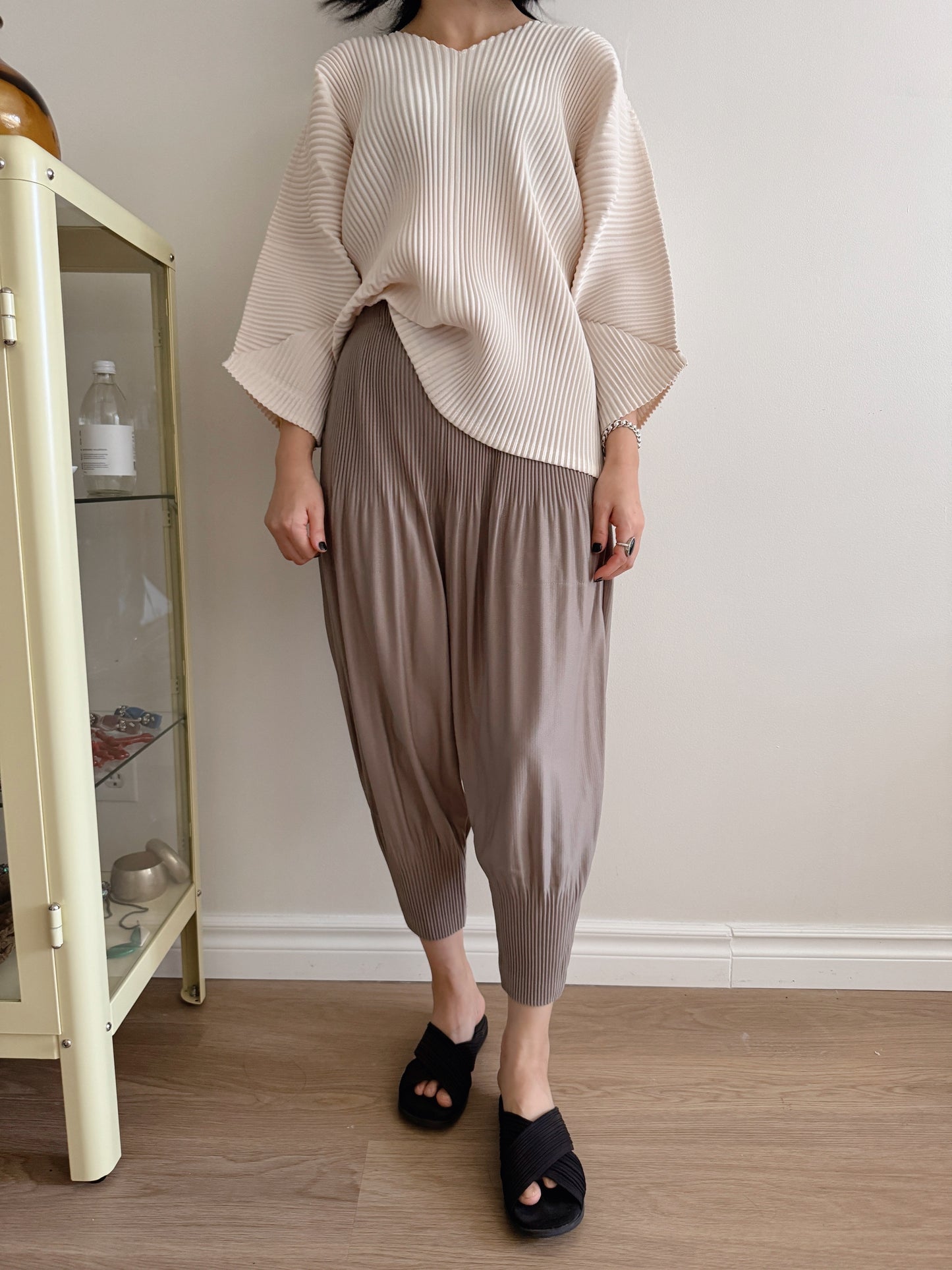 Pleats baggy pants ( black, pink, ivory, orange, mocha)