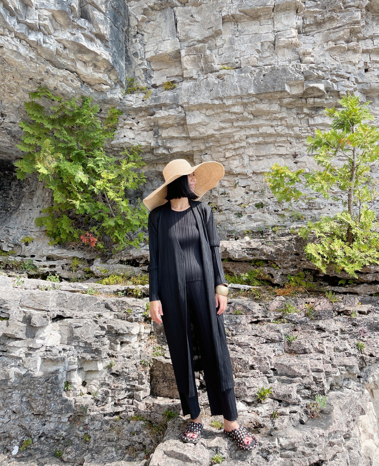 long sleeved cardigan (ivory, black)