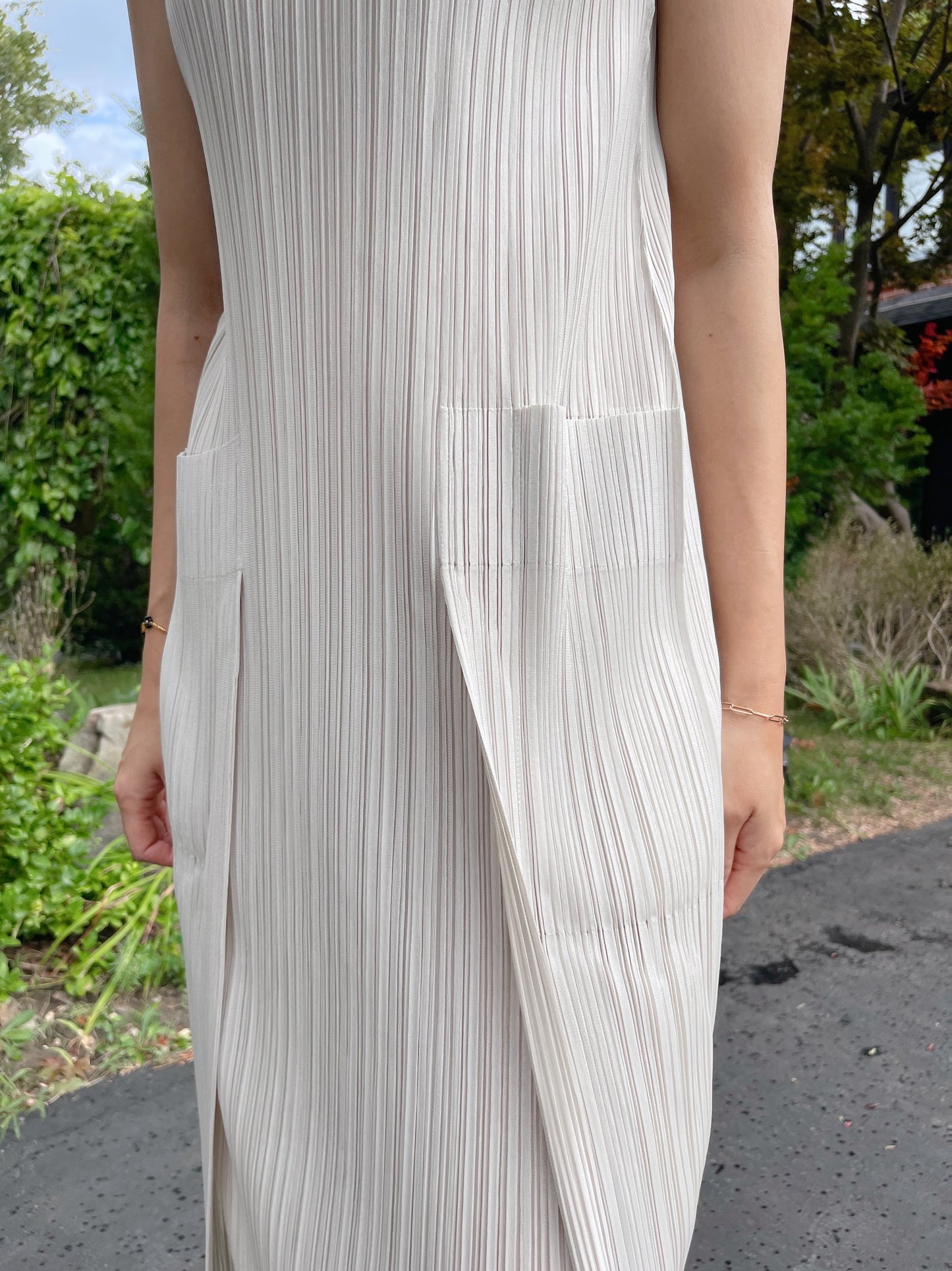 Pleats pocket dress( navy, ivory)