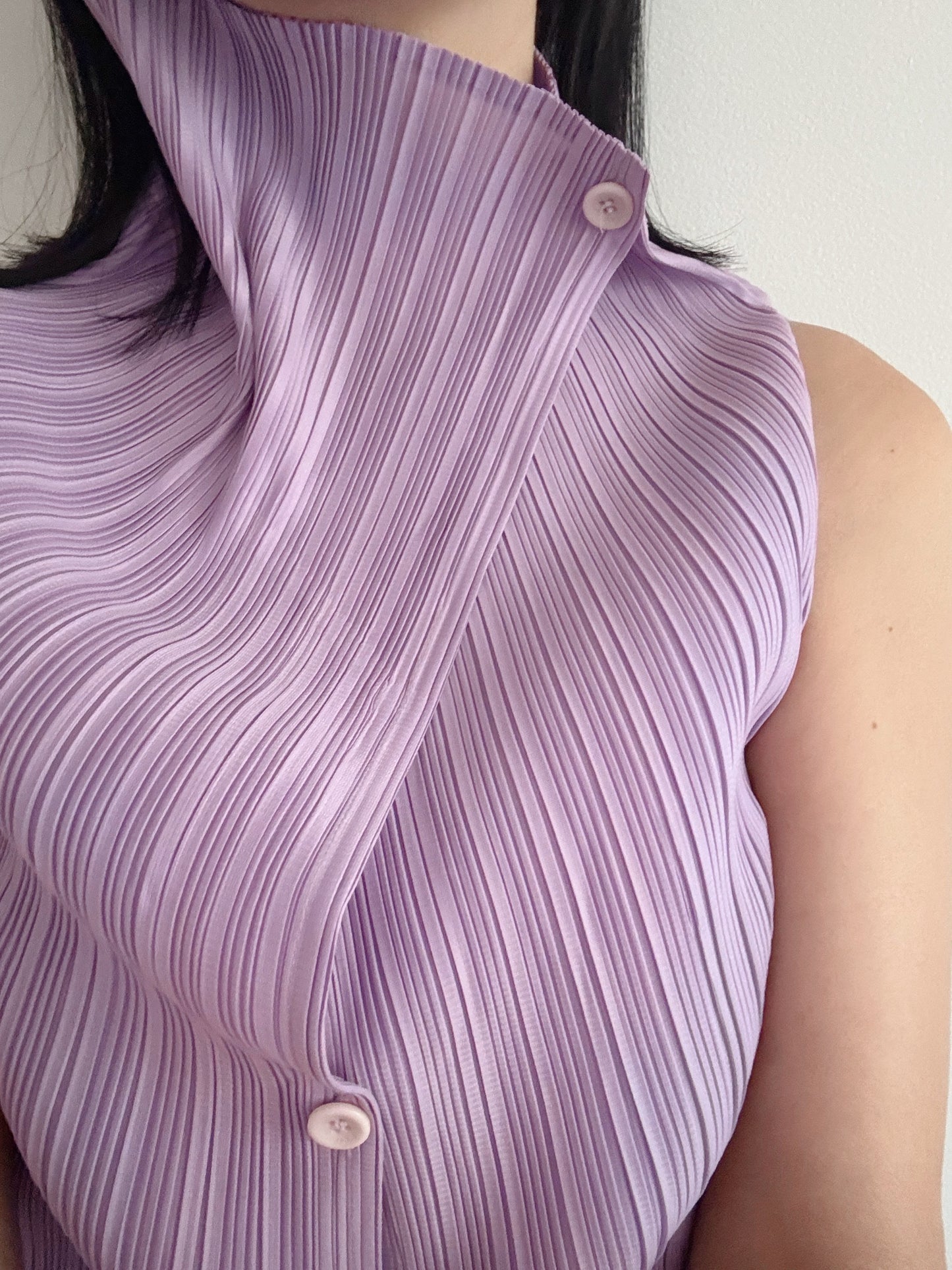 Pleated Vest (lilac, navy, black)