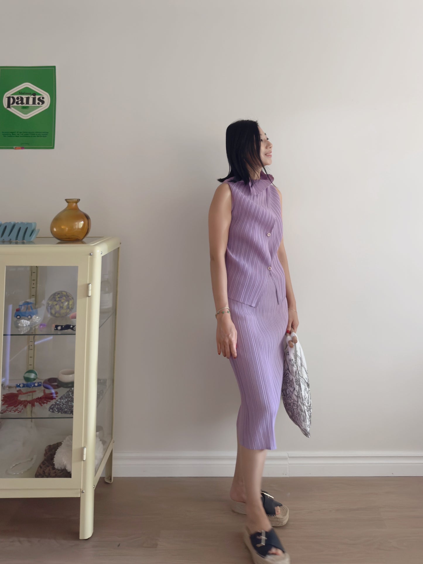 Pleated Vest (lilac, navy, black)
