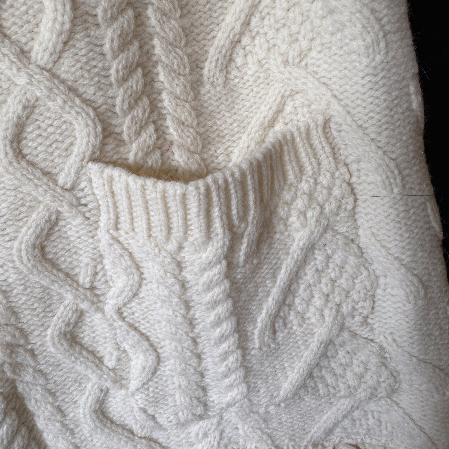 Wool knit shorts(ivory, red, black)