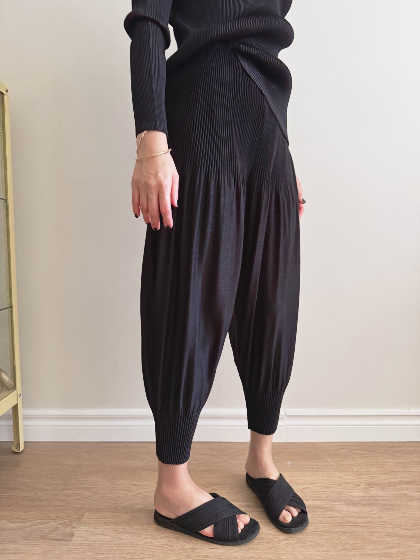Pleats baggy pants ( black, pink, ivory, orange, mocha)