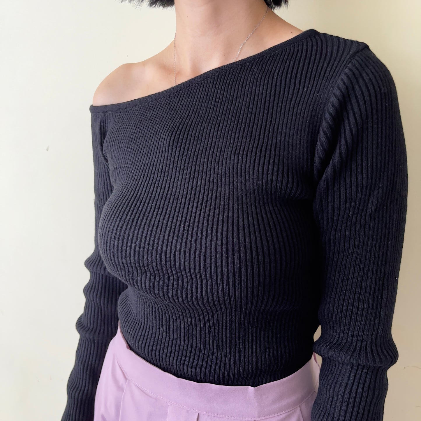Off shoulder knit (ivory, yellow,sky blue, black)