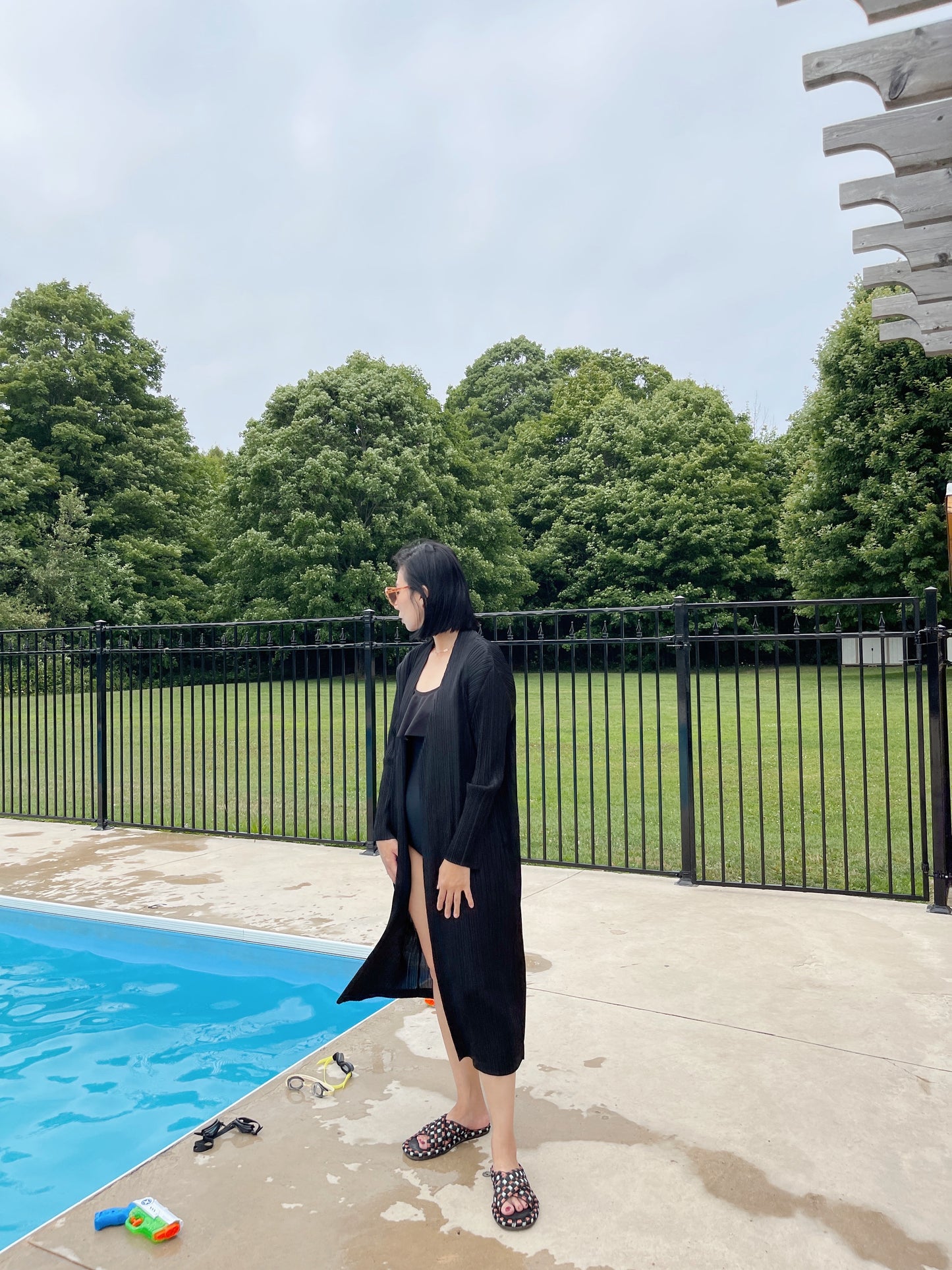 long sleeved cardigan (ivory, black)