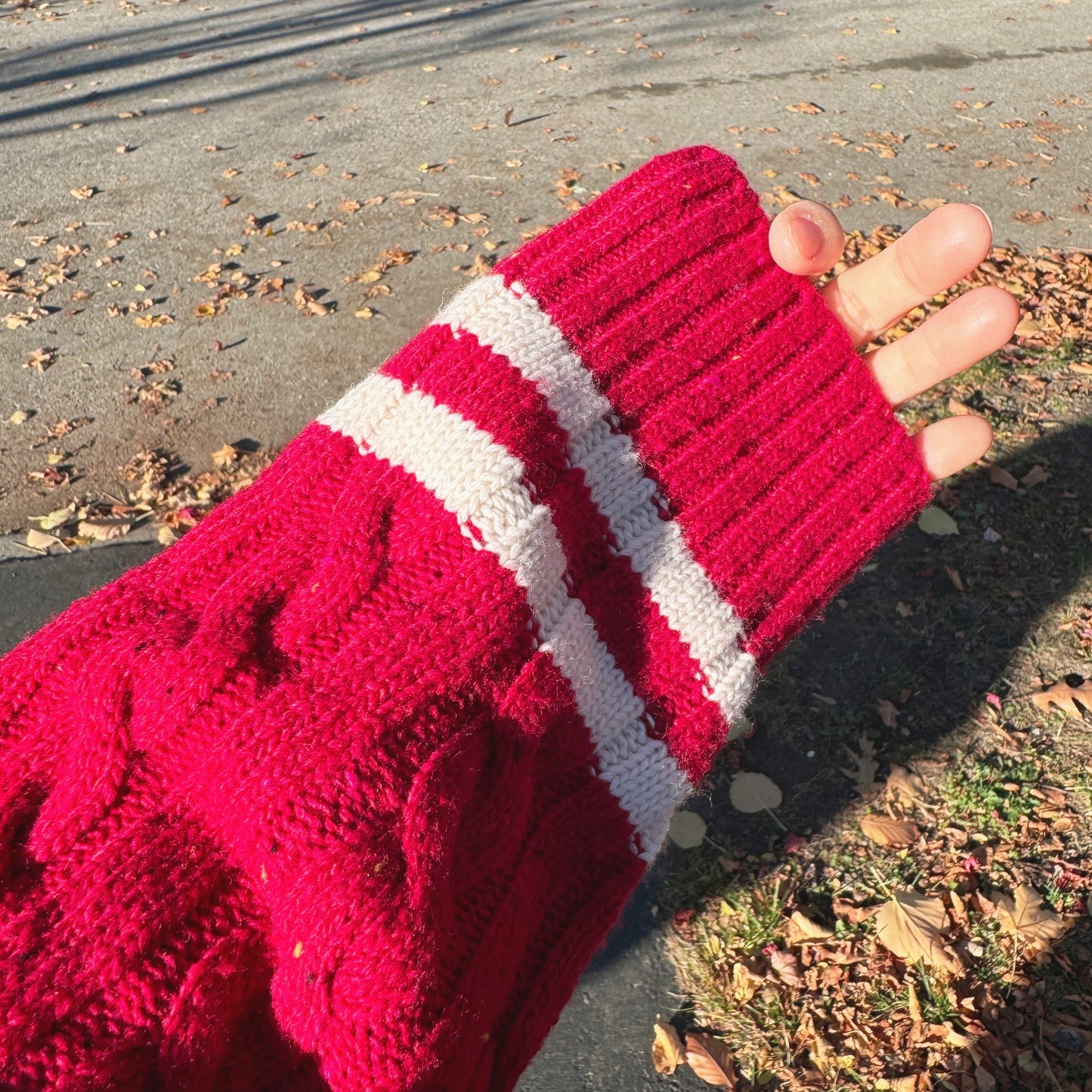 Noel cable knit (blue,red)