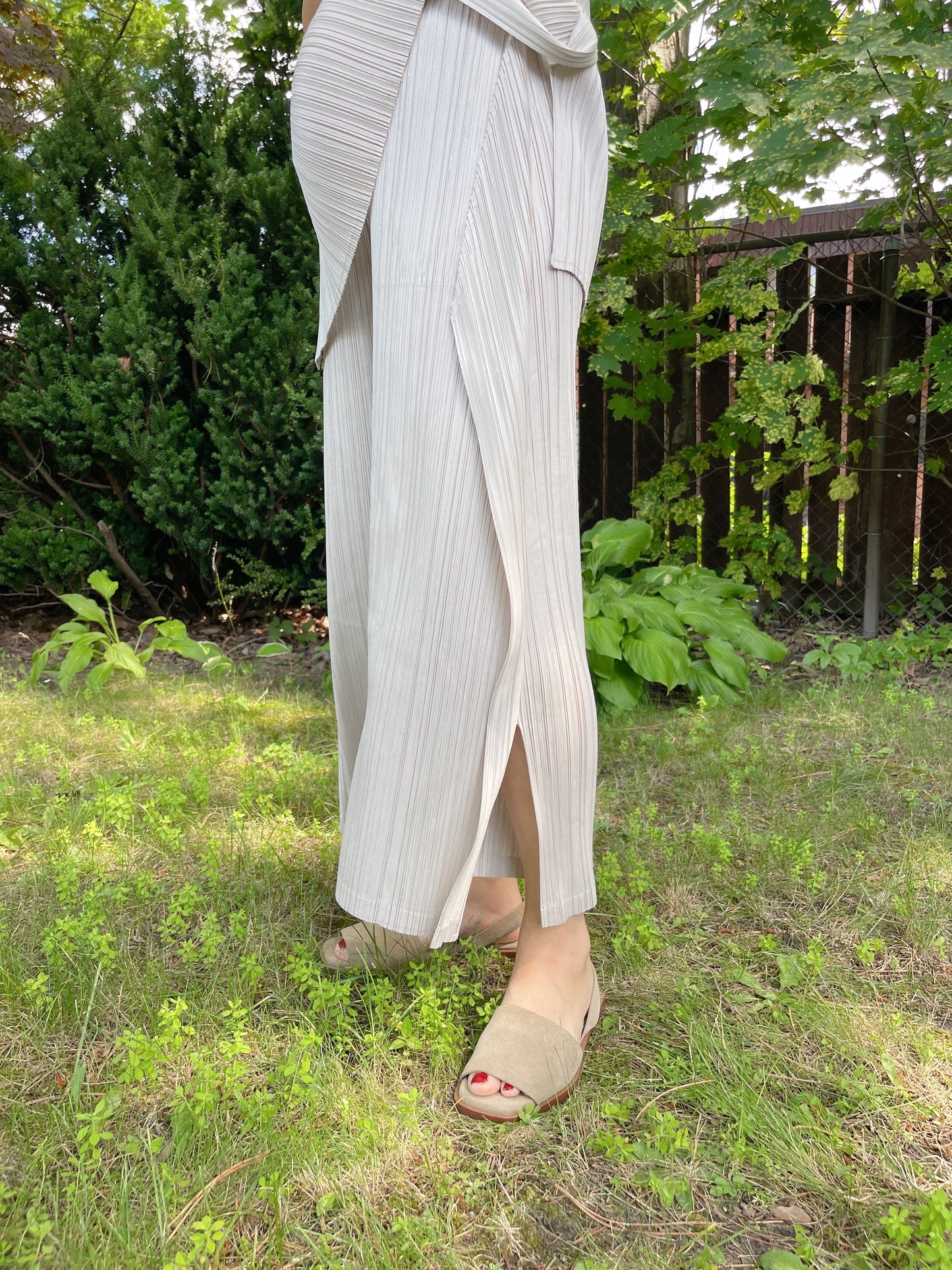 Pleats July pants (ivory, black, grey)