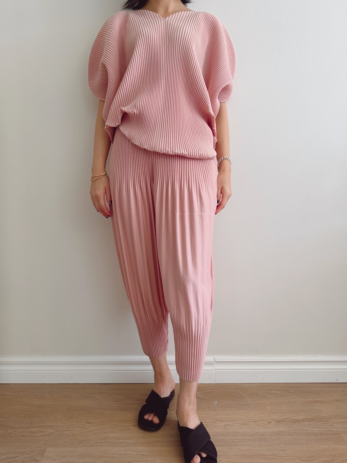 Pleats baggy pants ( black, pink, ivory, orange, mocha)