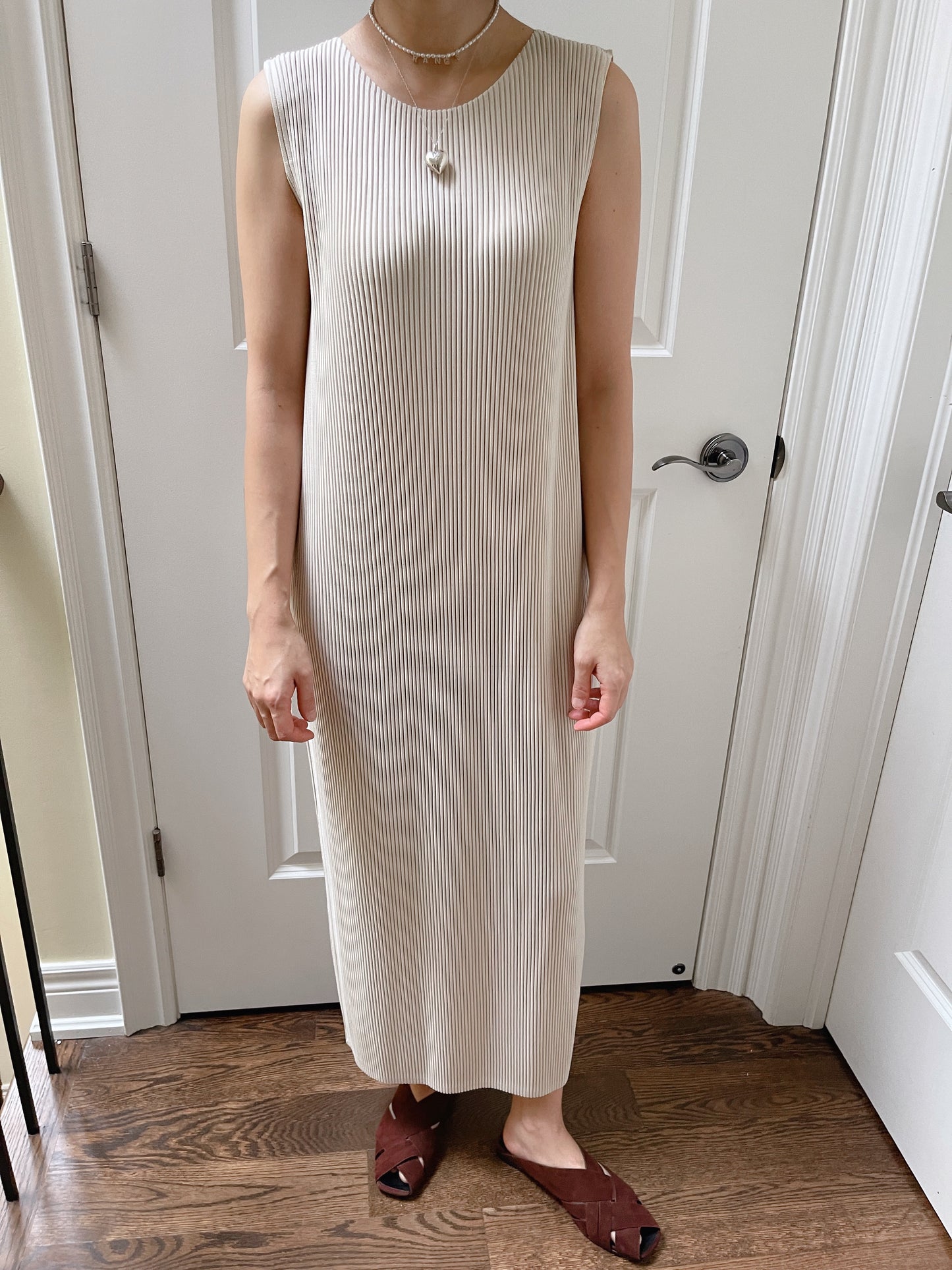 A-POC Pleats maxi dress( black, ivory)