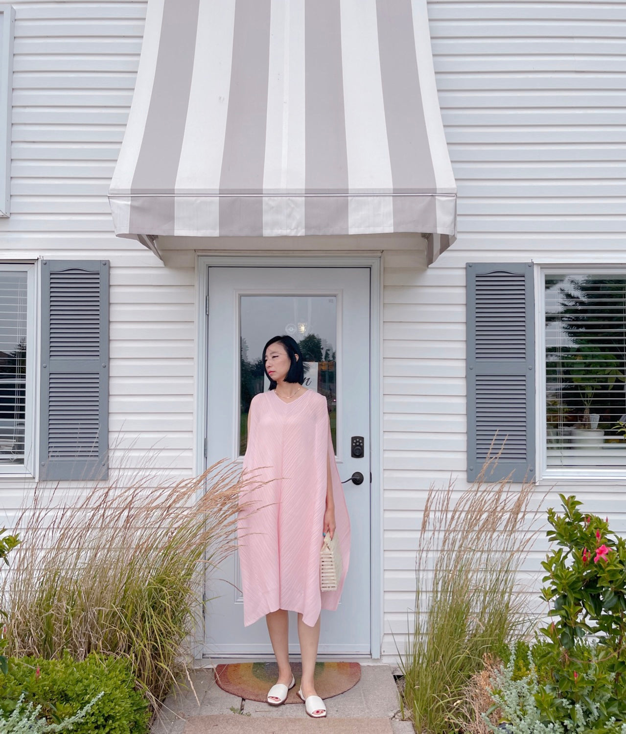 solid dress (black, pastel blue ,pink)