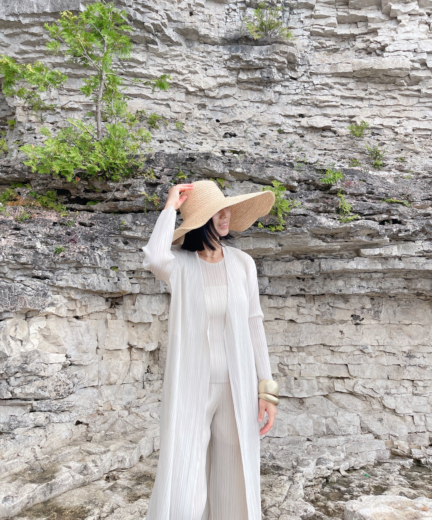 long sleeved cardigan (ivory, black)