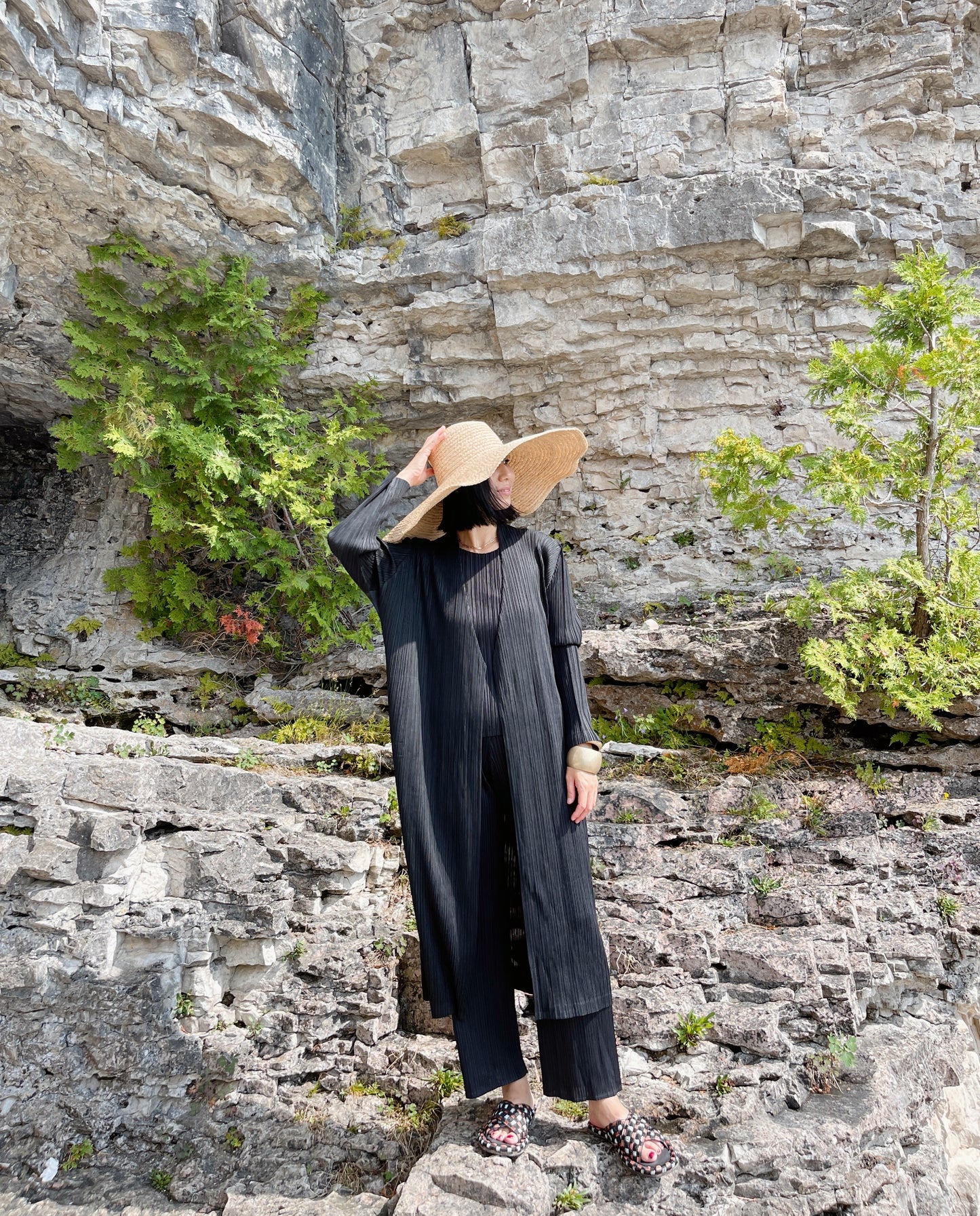 long sleeved cardigan (ivory, black)