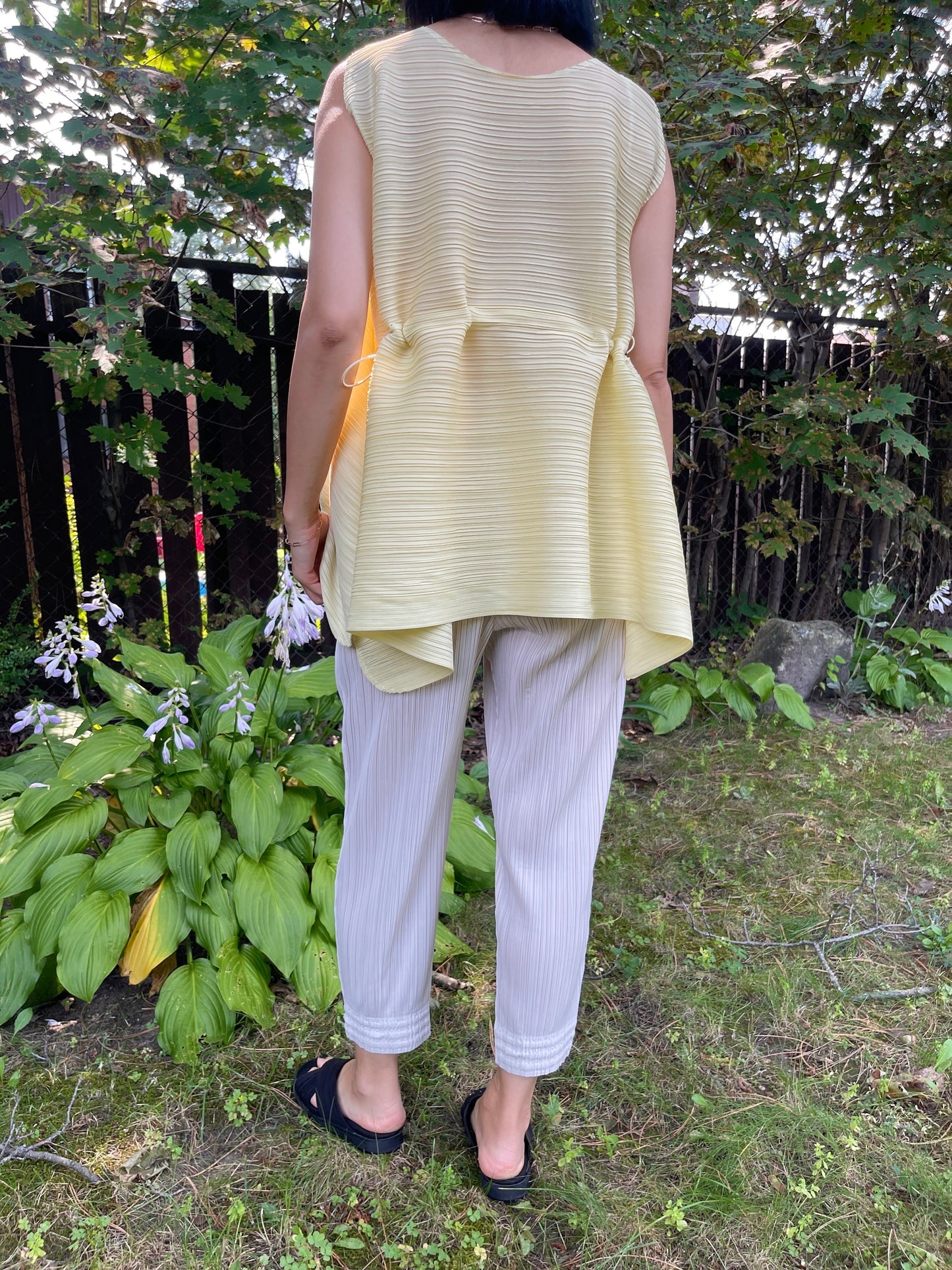 Pleats back string sleeveless (royal blue, lavender, ivory, lemon)