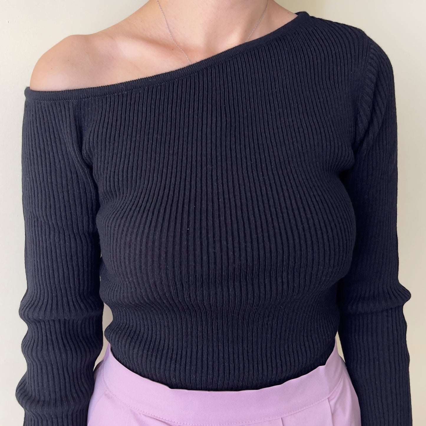 Off shoulder knit (ivory, yellow,sky blue, black)