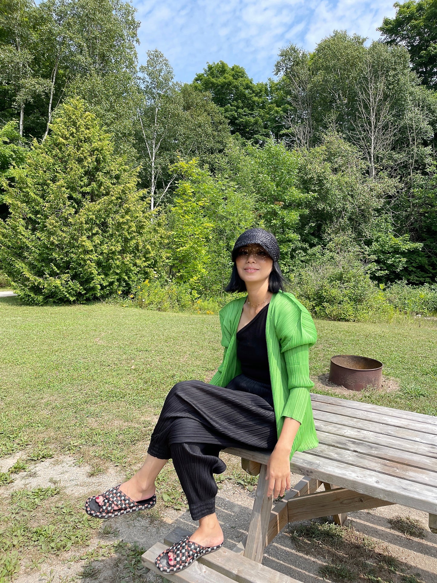 Edge Cardigan (black, ivory, green)