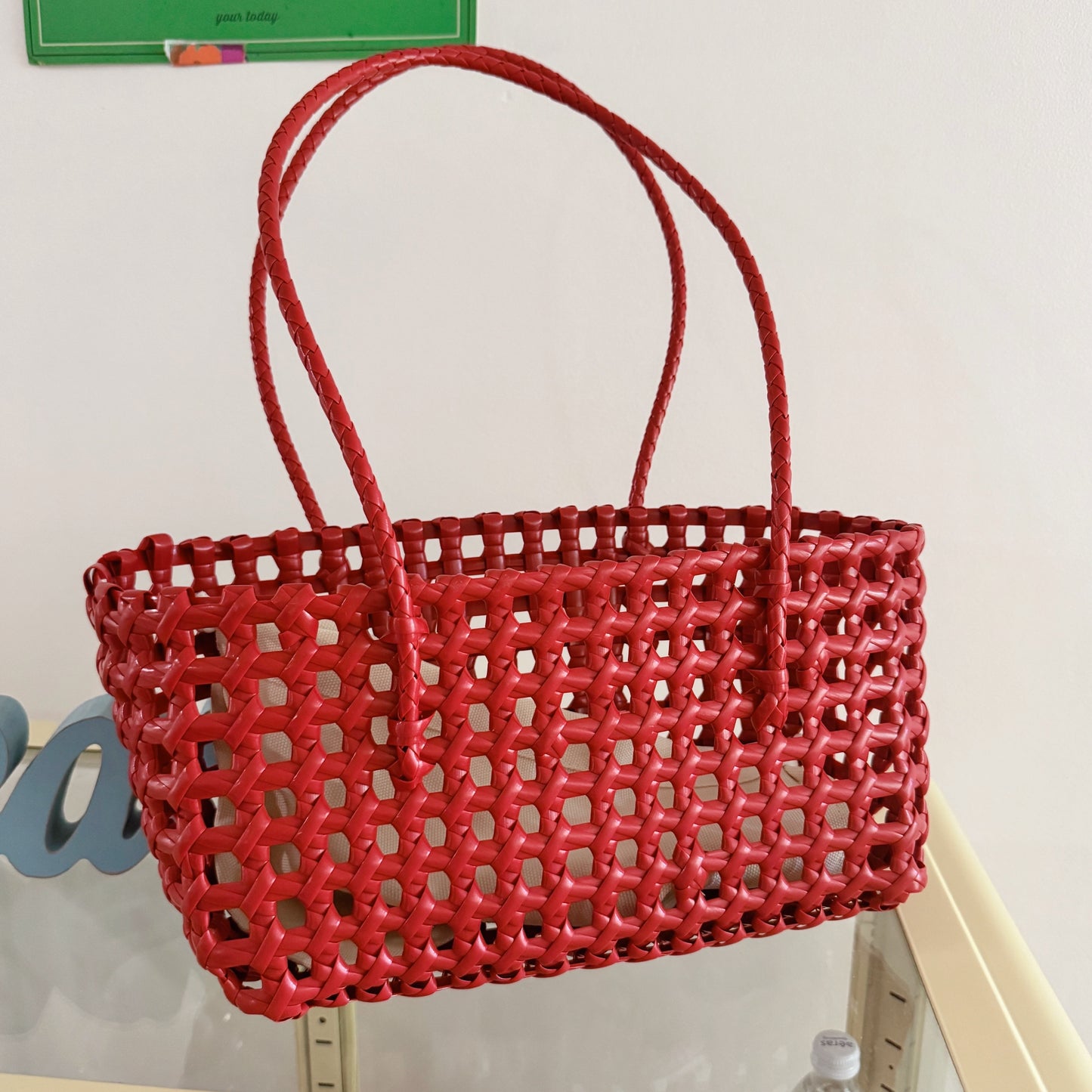 woven basket bag ( red, green, black)