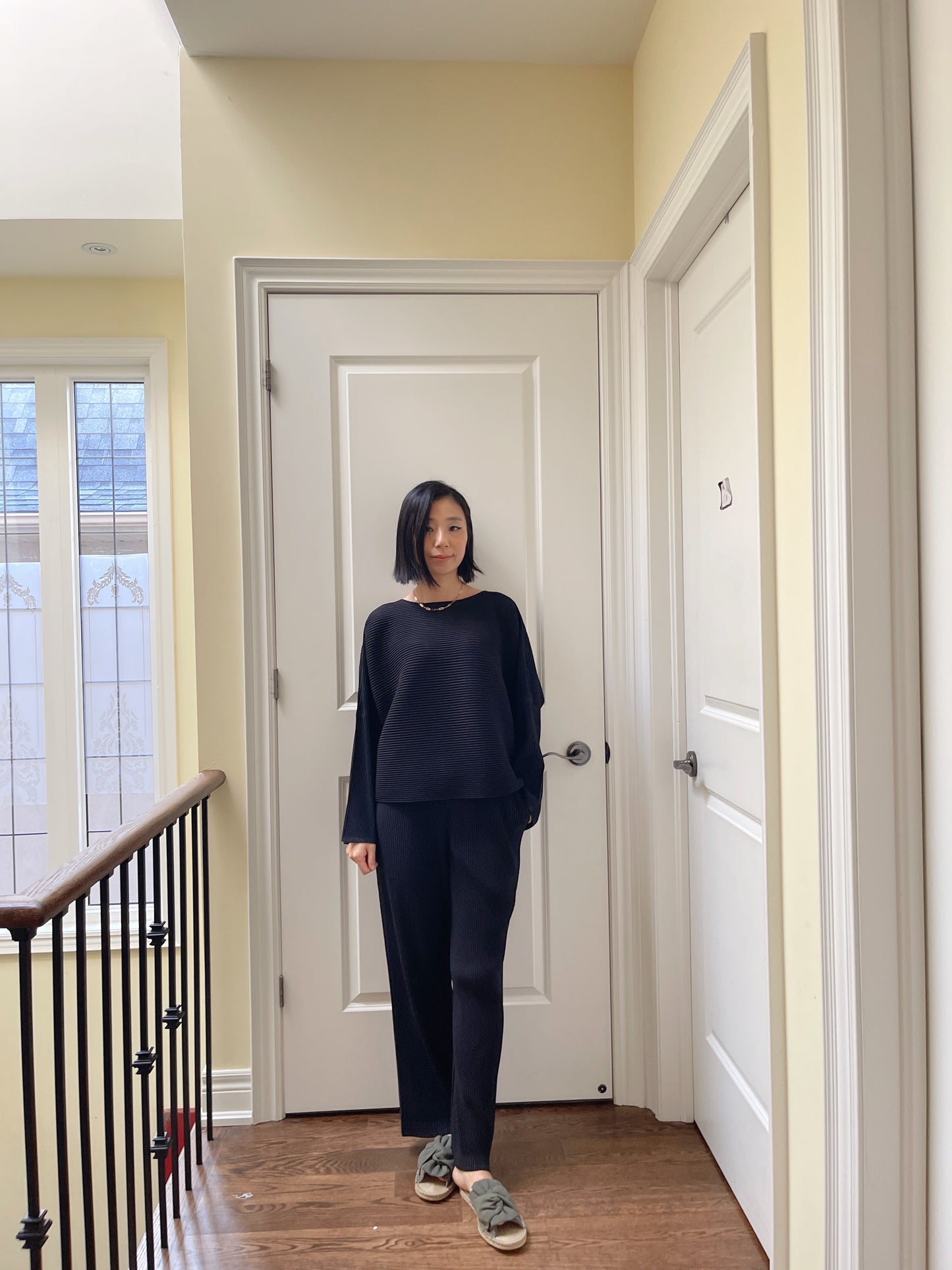 A-POC Pleats Oversize Top (ivory, black)
