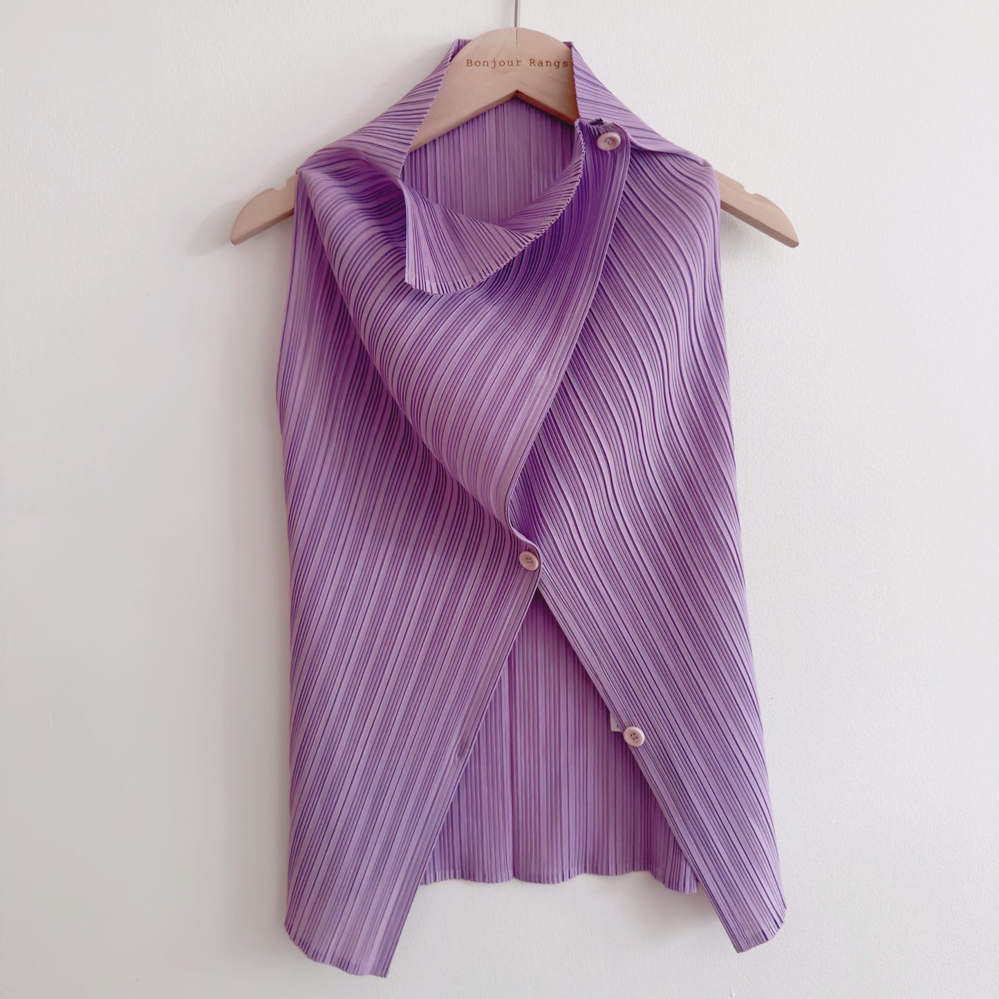 Pleated Vest (lilac, navy, black)