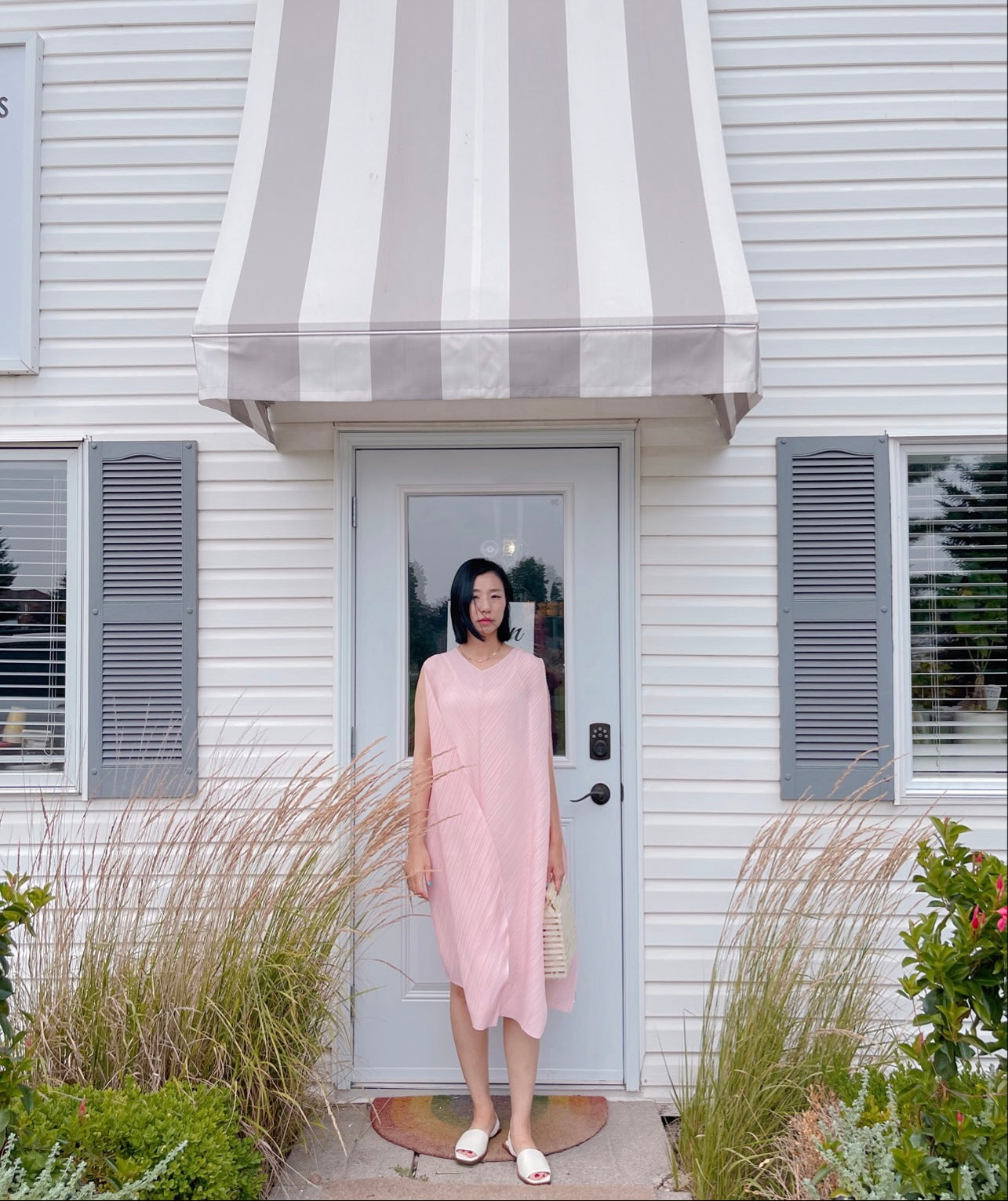 solid dress (black, pastel blue ,pink)