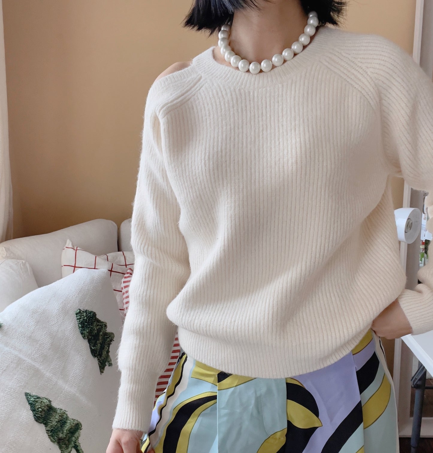 Latte wool knit (ivory, blue, black)