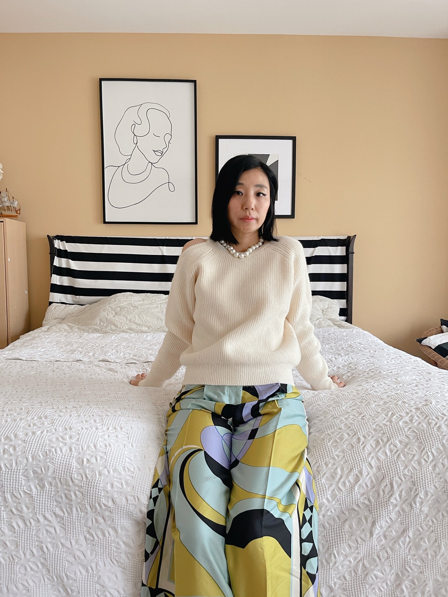 Latte wool knit (ivory, blue, black)