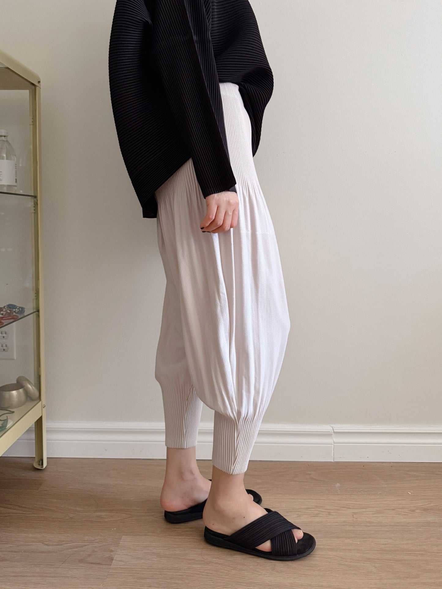 Pleats baggy pants ( black, pink, ivory, orange, mocha)