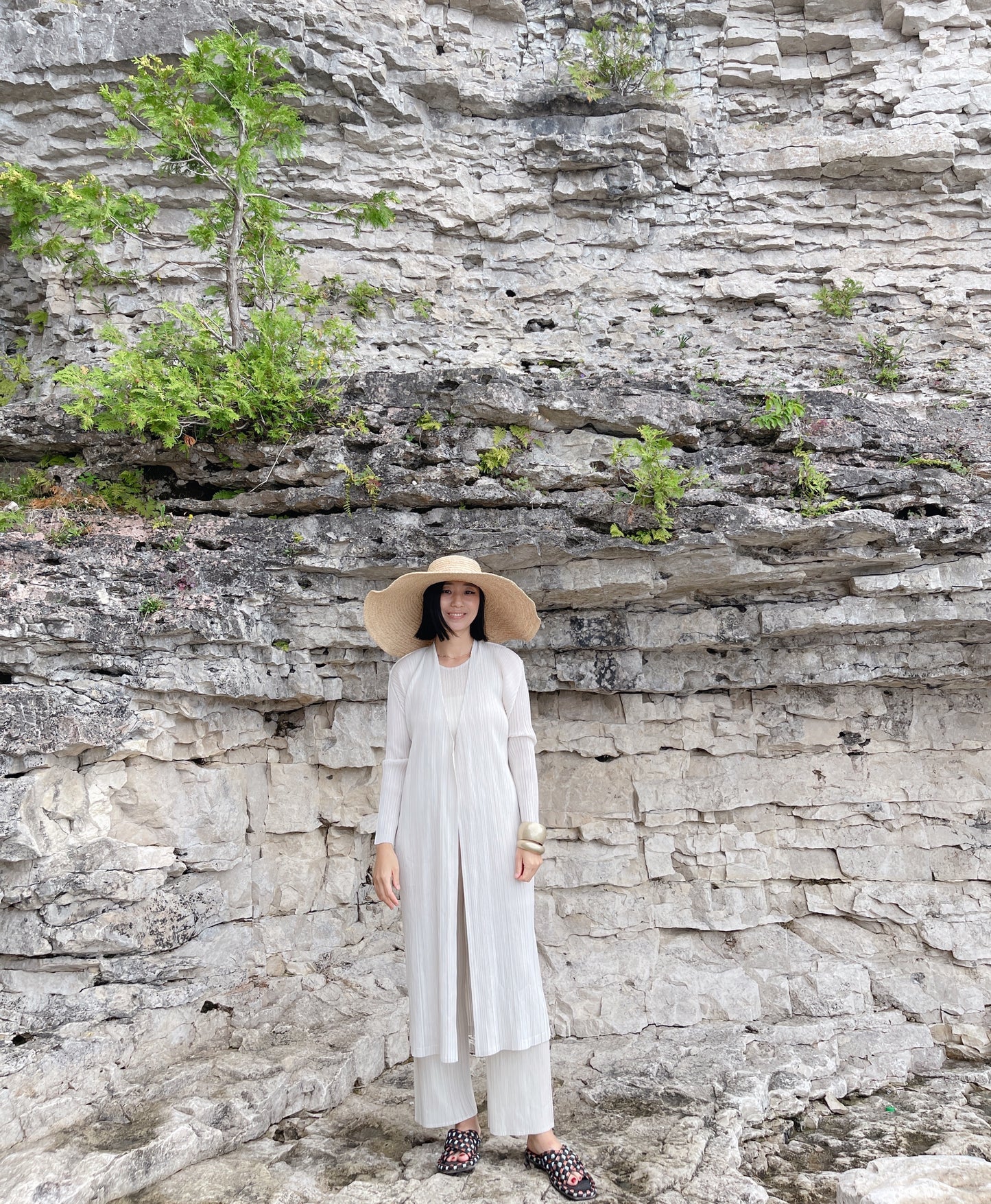 long sleeved cardigan (ivory, black)