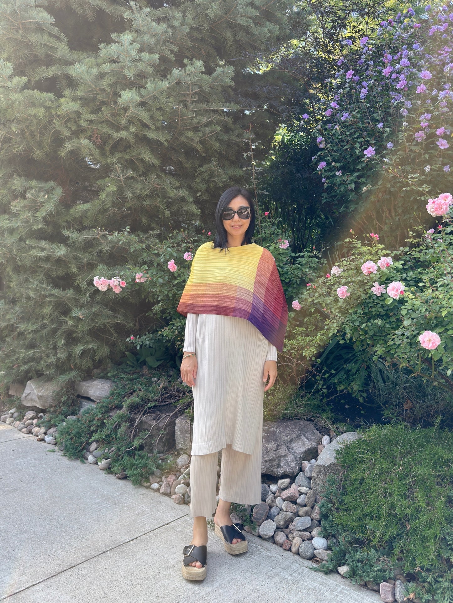 Pleats Gradation Cape(blue, purple )