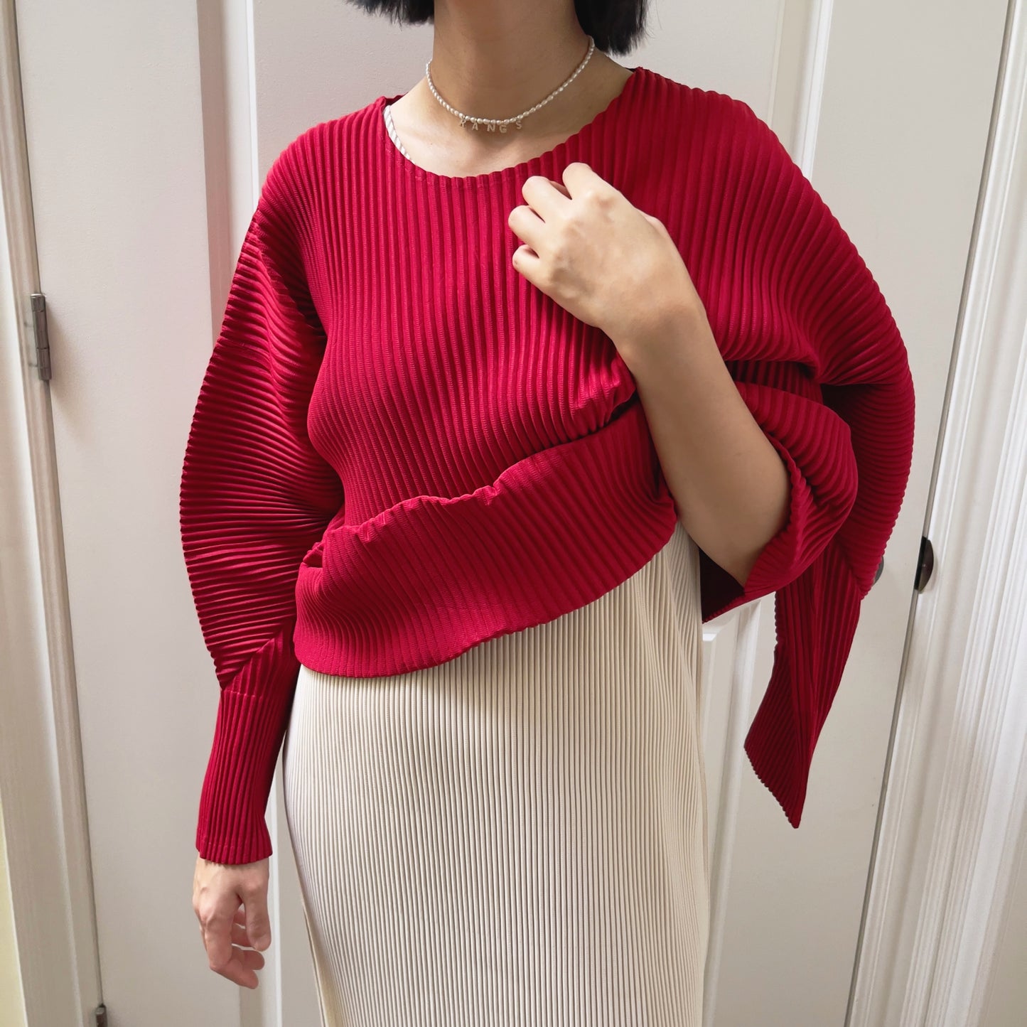 A-POC Pleats round tee ( black, ivory, red)