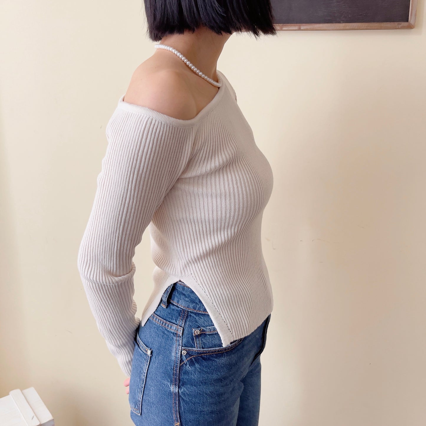Off shoulder knit (ivory, yellow,sky blue, black)