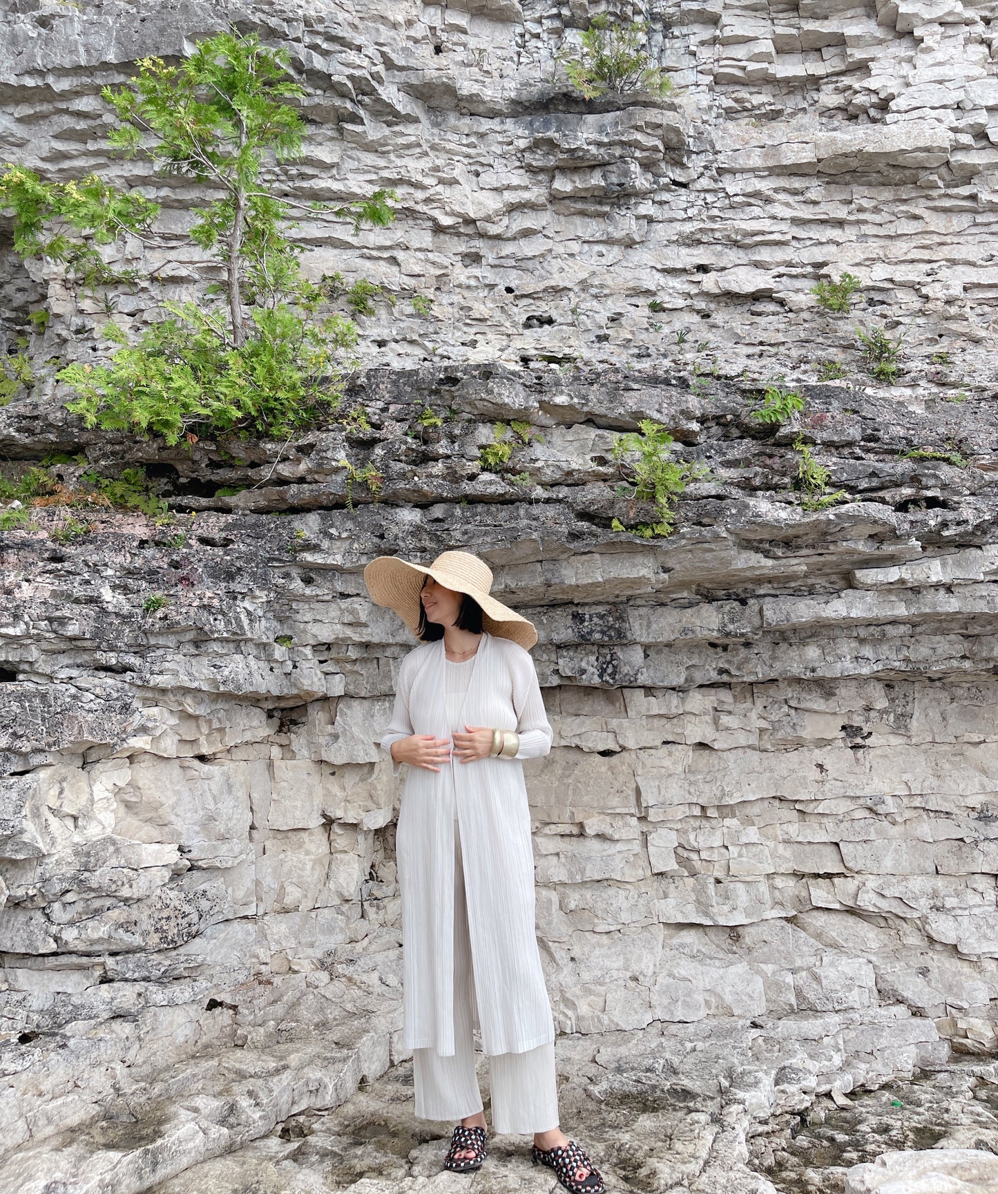 long sleeved cardigan (ivory, black)