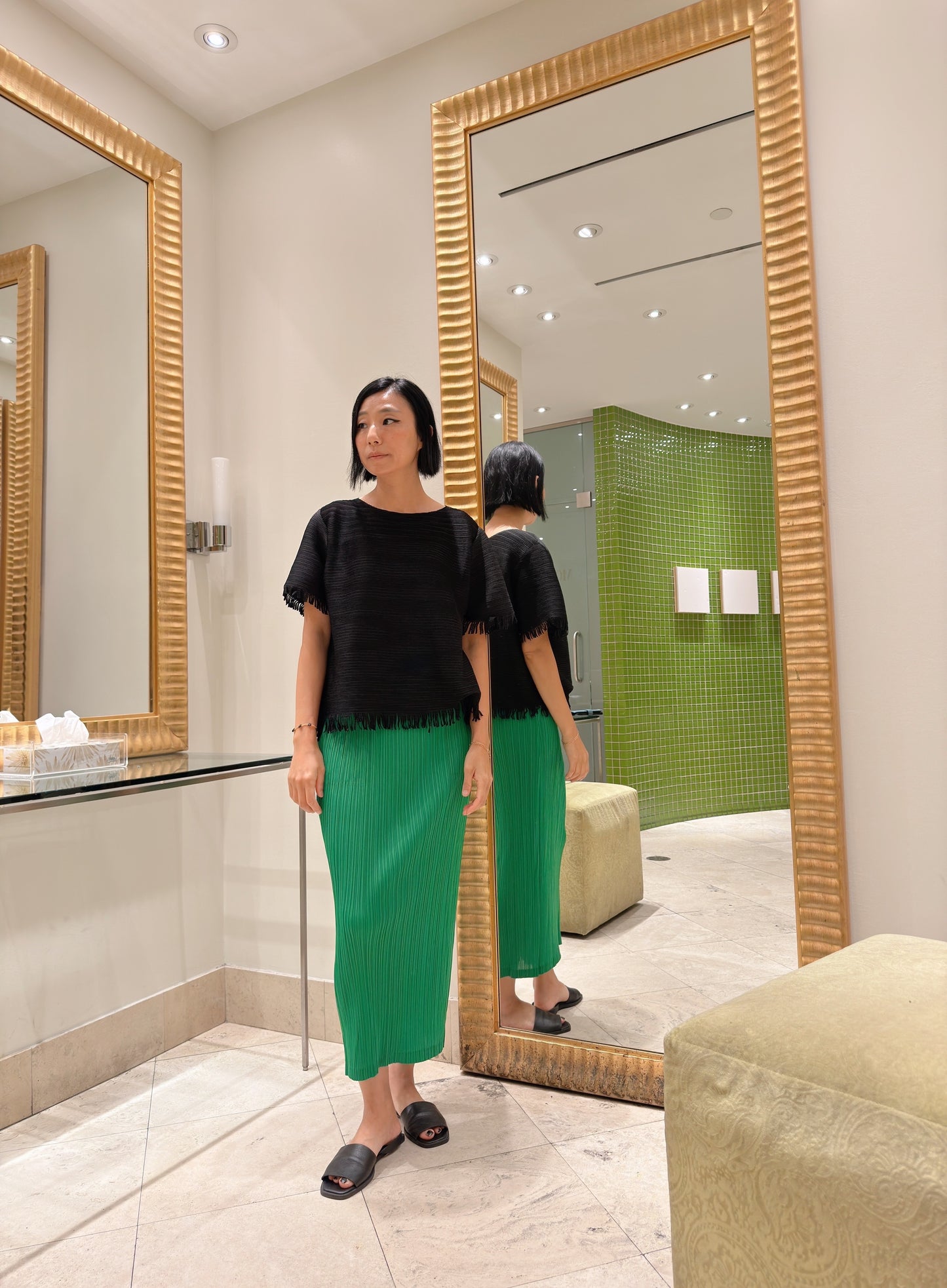 Pleats h line skirt (green, purple)