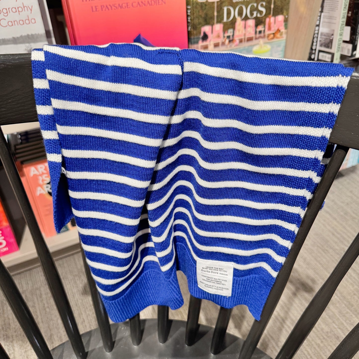 Stripe knit shawl (black, blue)