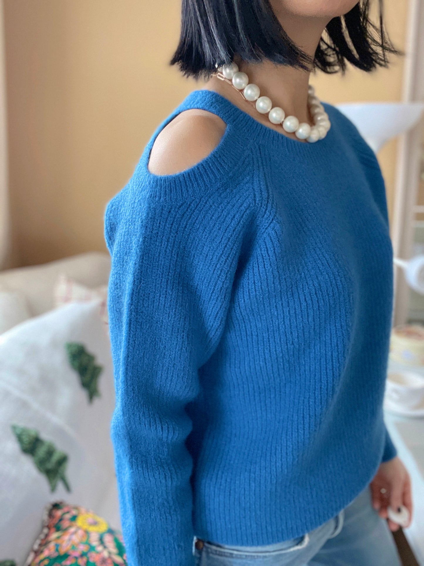 Latte wool knit (ivory, blue, black)