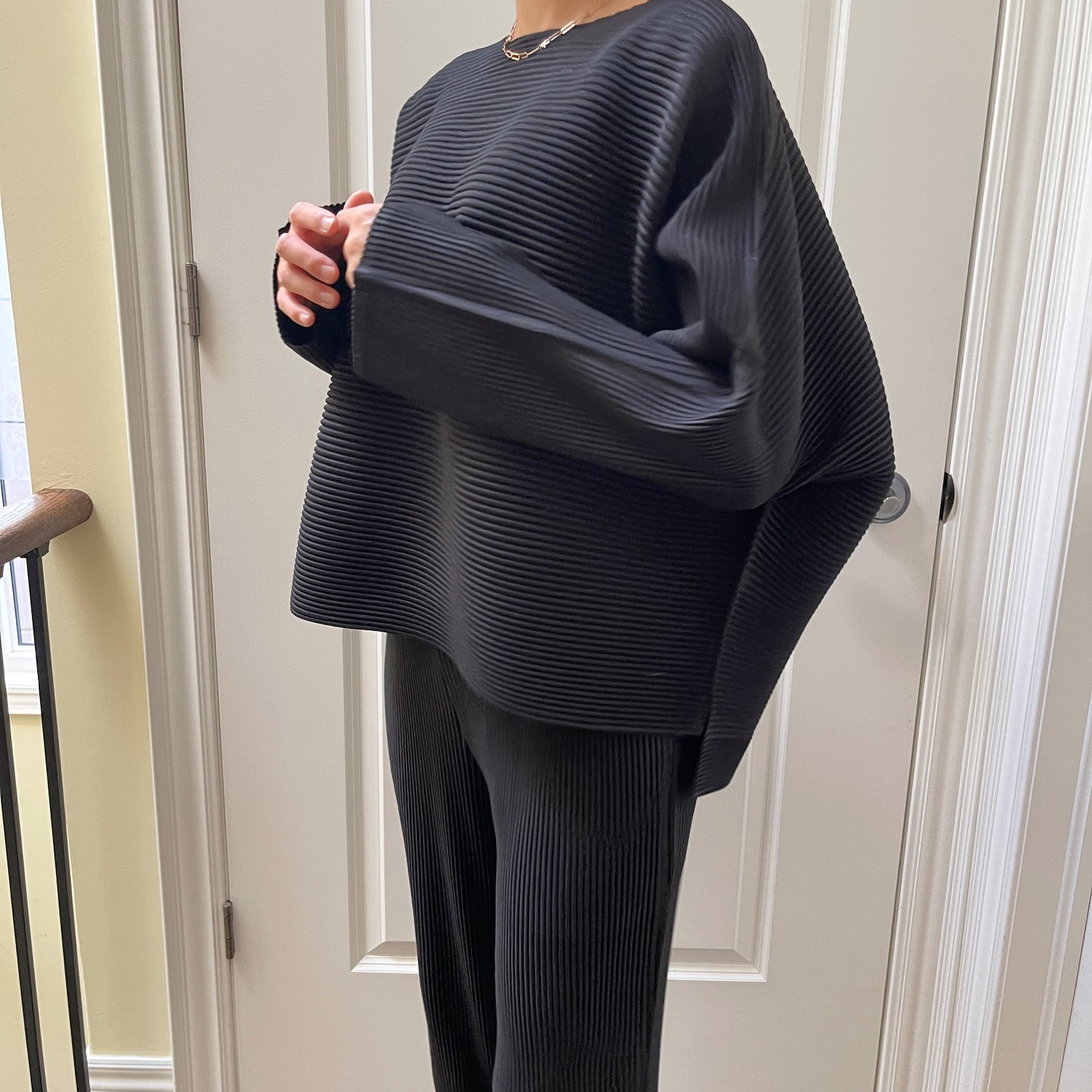 A-POC Pleats Oversize Top (ivory, black)