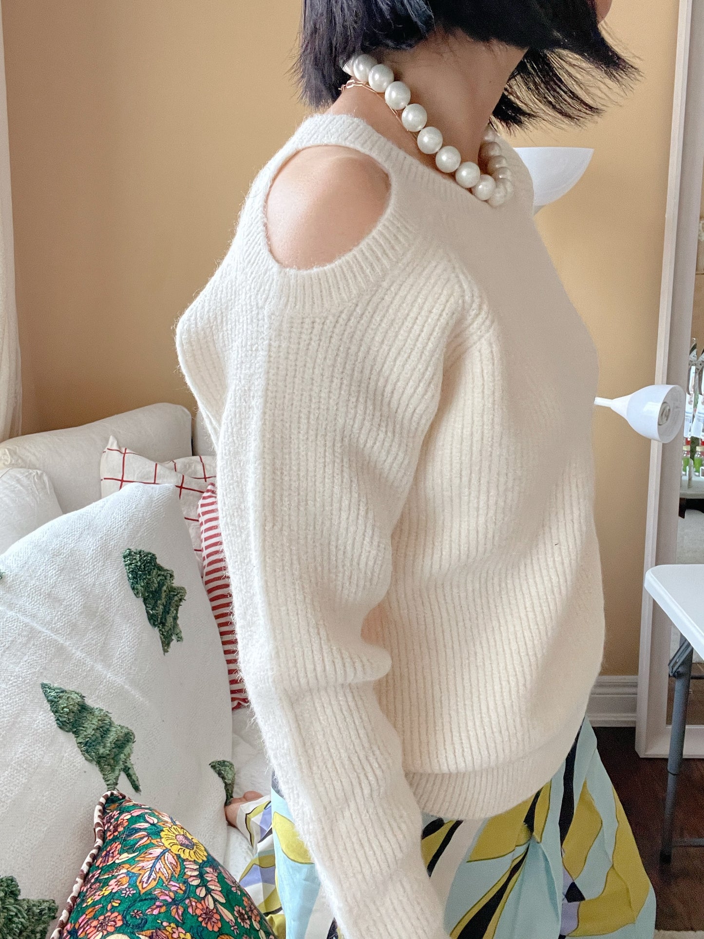 Latte wool knit (ivory, blue, black)