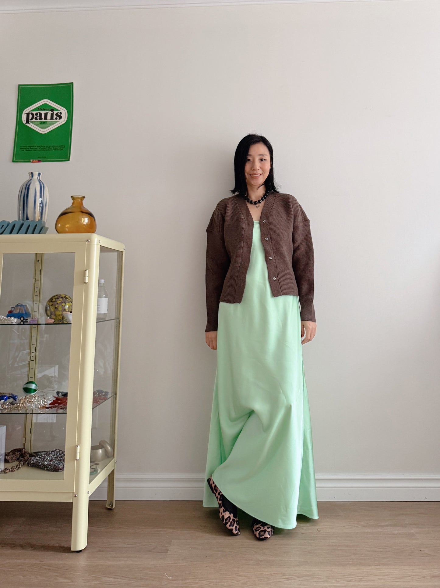 snap button cardigan (light yellow, brown)