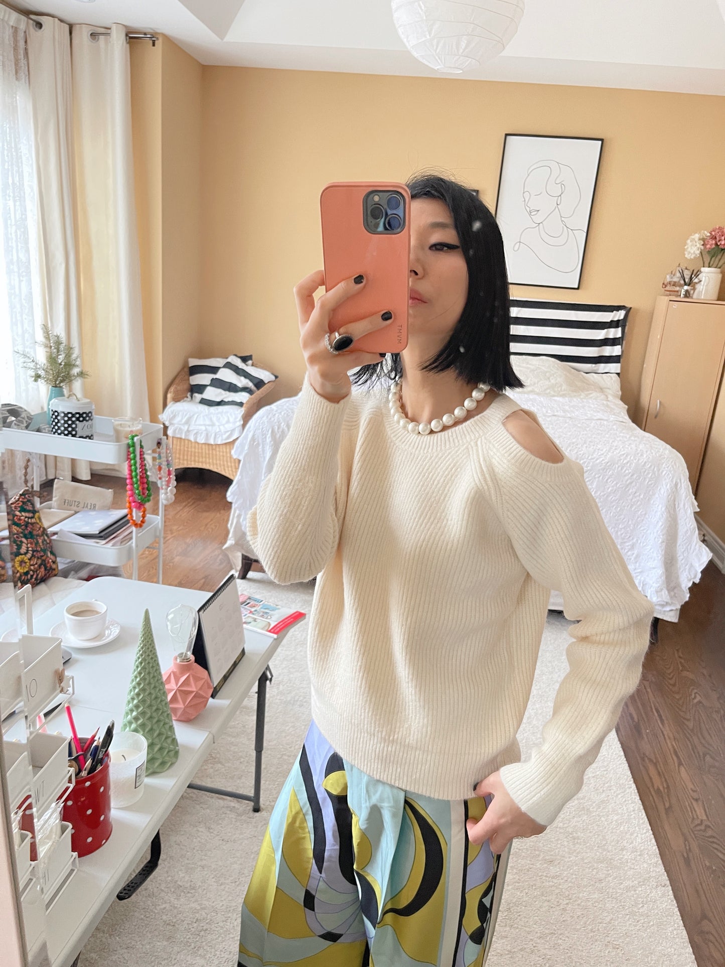 Latte wool knit (ivory, blue, black)
