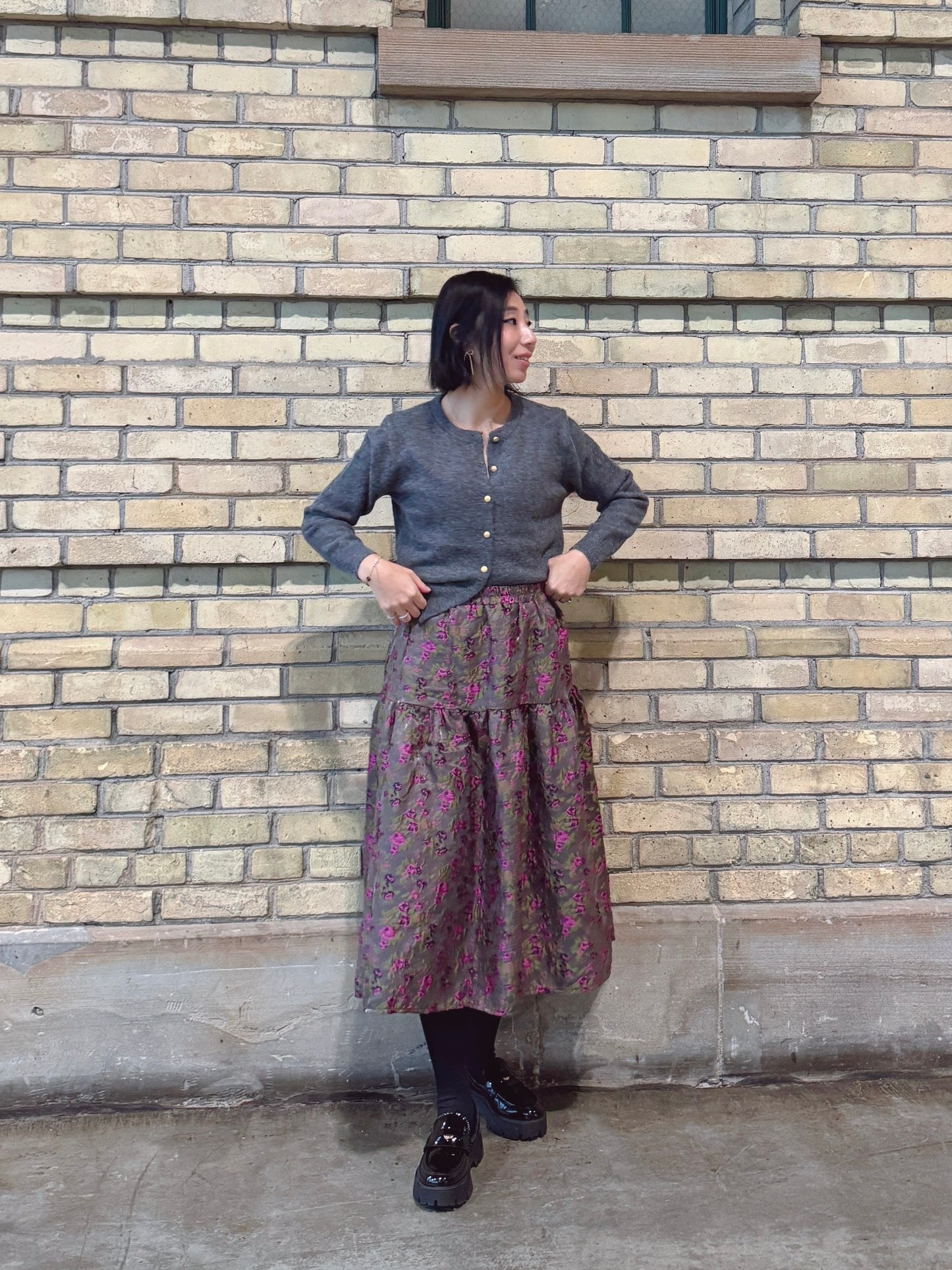Golden button cardigan (gray, green,brown,pink,red,black)
