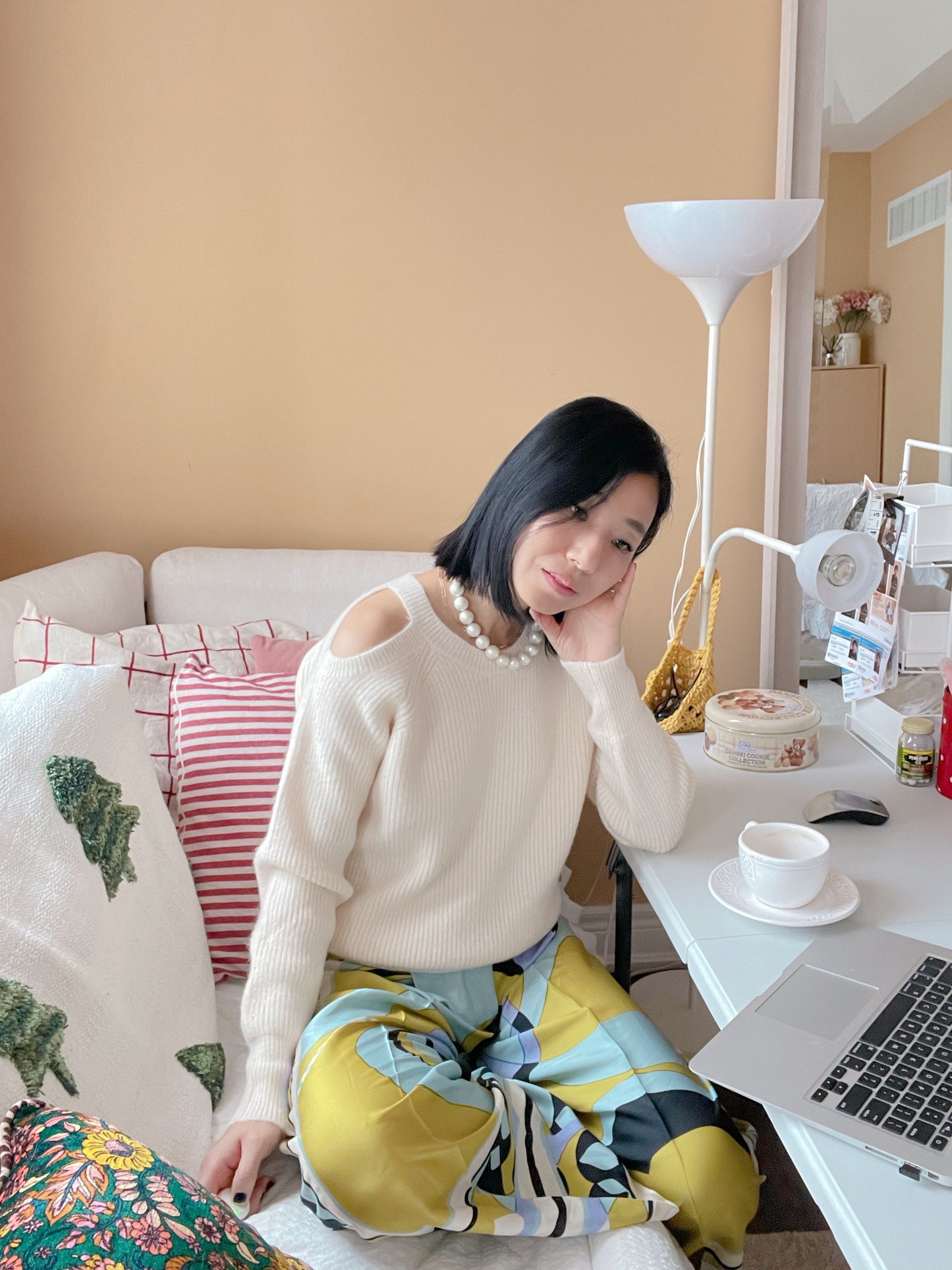 Latte wool knit (ivory, blue, black)