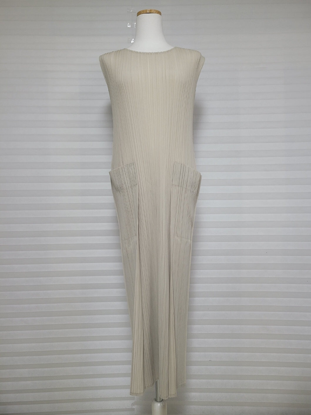 Pleats pocket dress( navy, ivory)