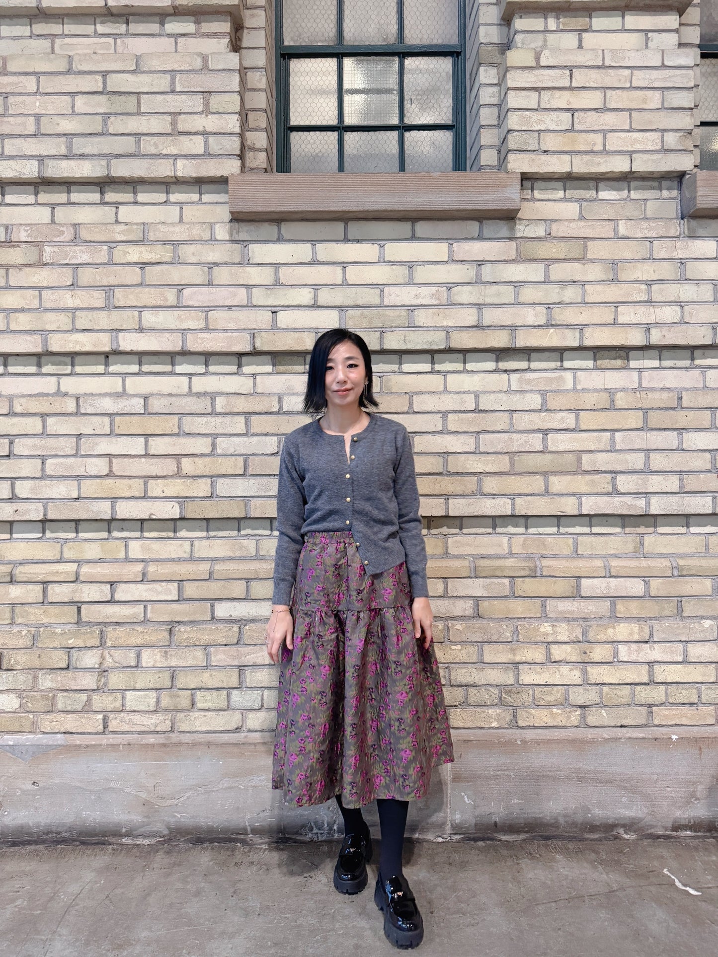 Golden button cardigan (gray, green,brown,pink,red,black)