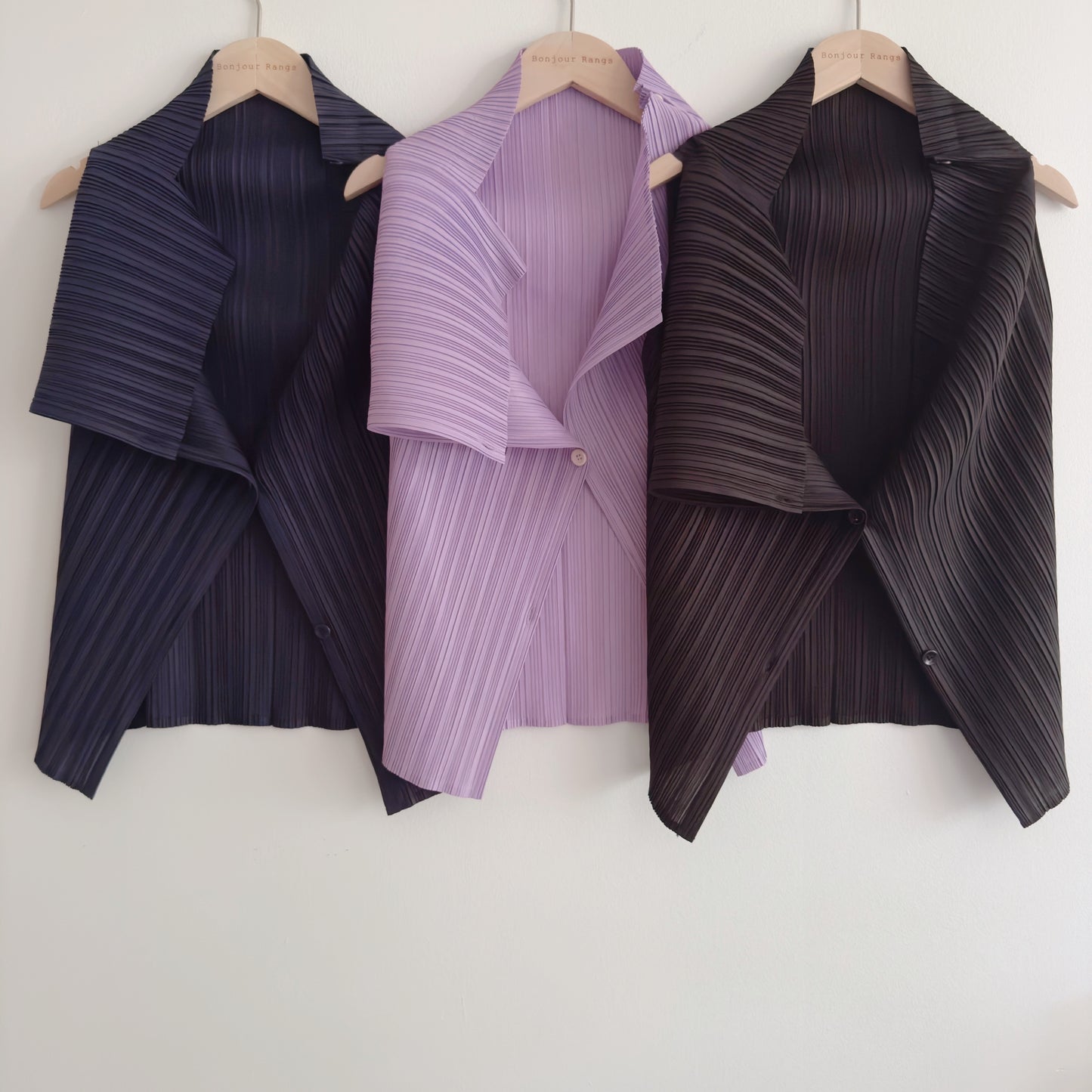 Pleated Vest (lilac, navy, black)