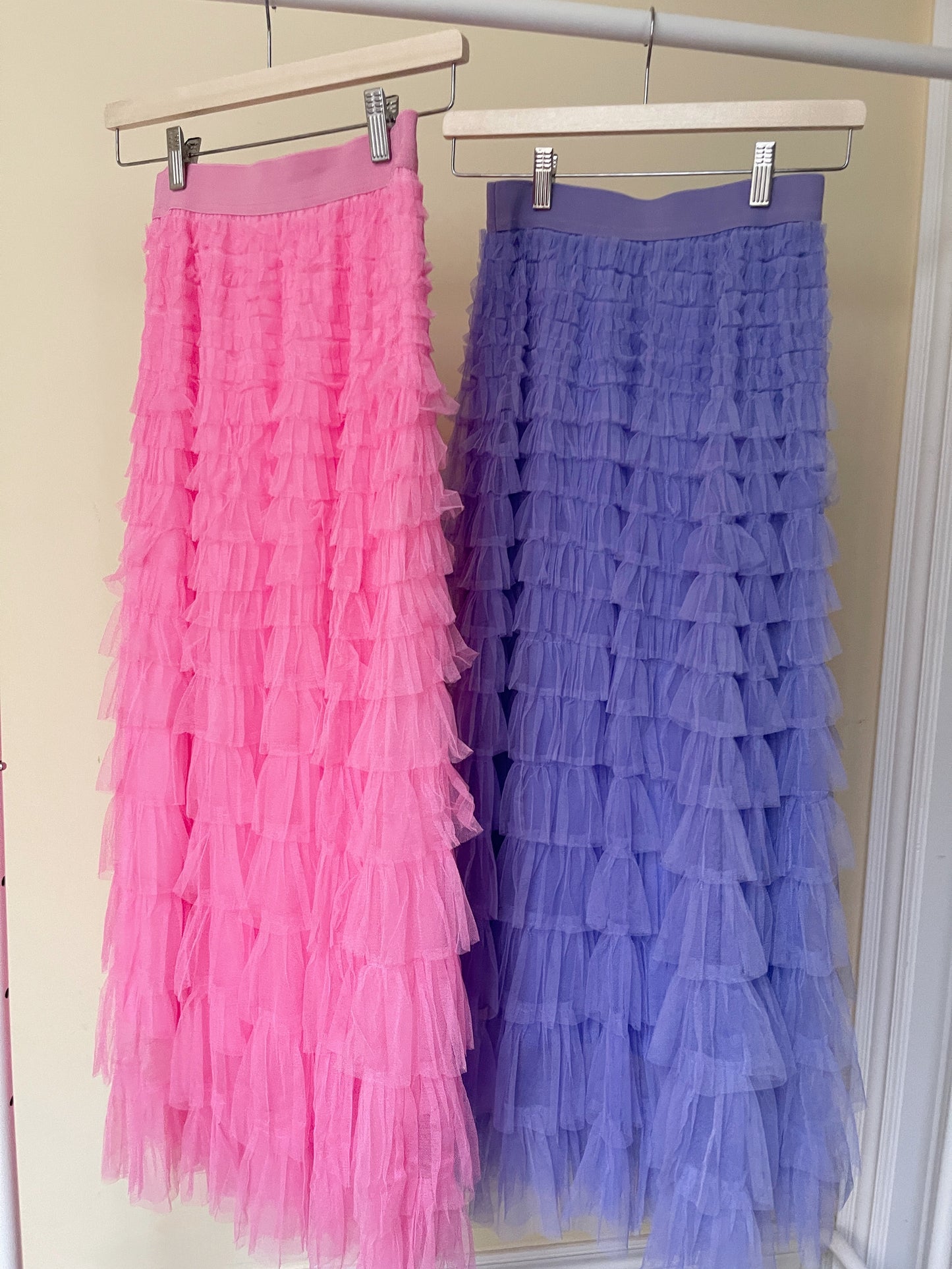 tutu skirt (beige. sky blue, black ,pink, purple)