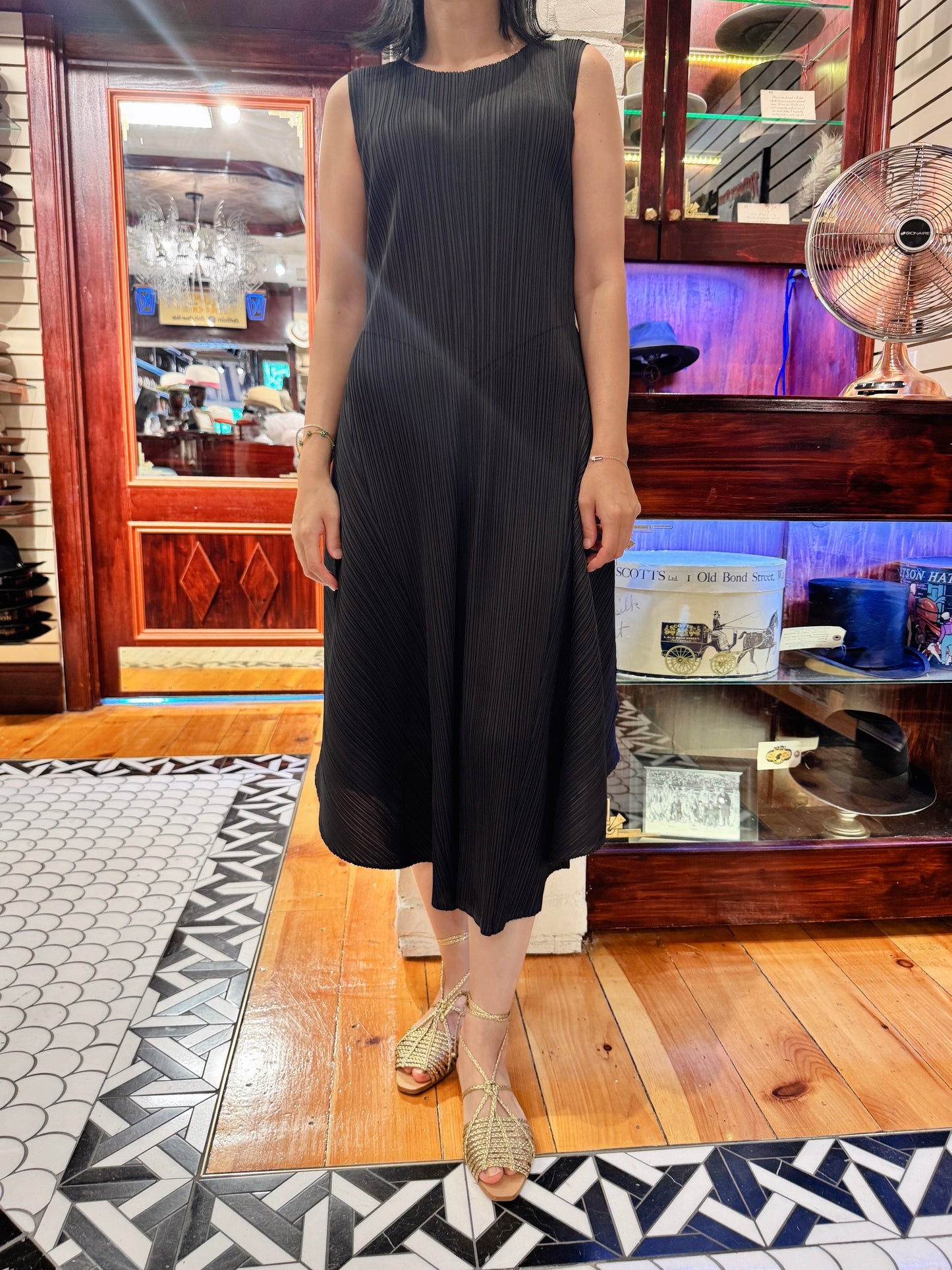 Pleats balloon dress(black, ruby)