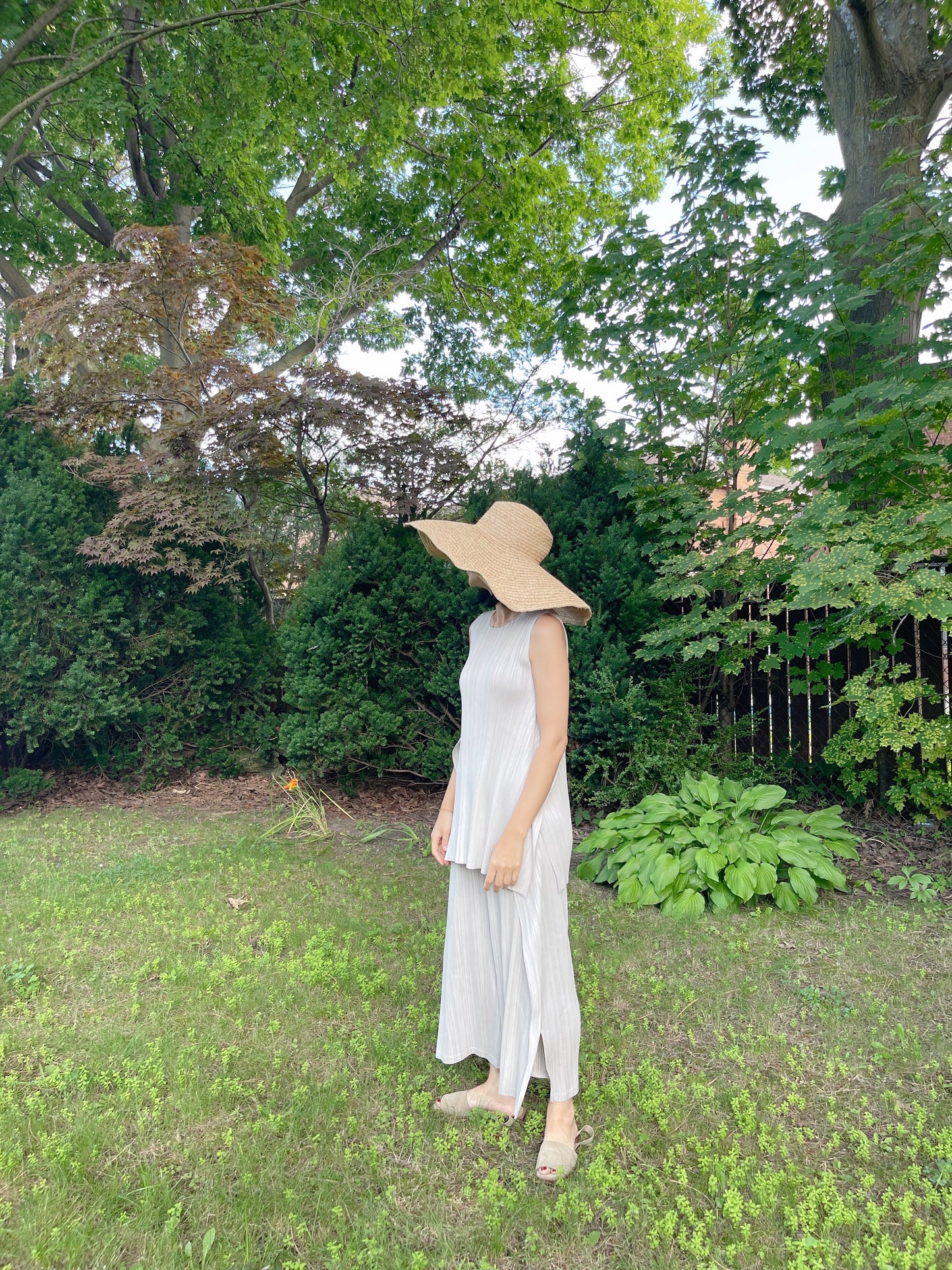 Pleats July pants (ivory, black, grey)