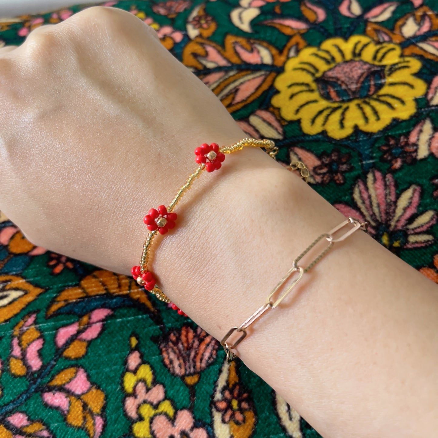 BEADED FLOWER BRACELET