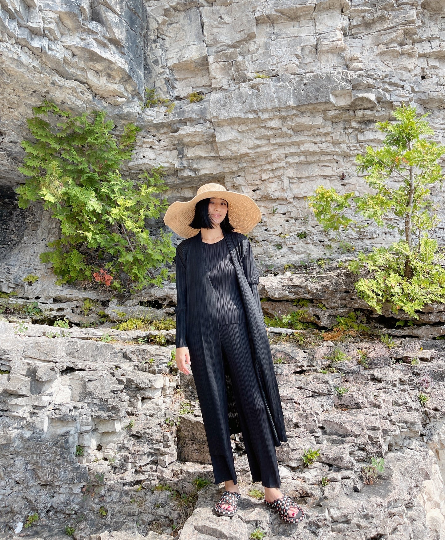 long sleeved cardigan (ivory, black)