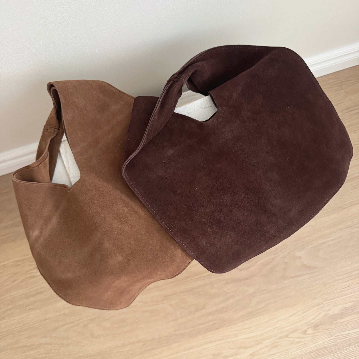 Suede Tote (camel, brown)